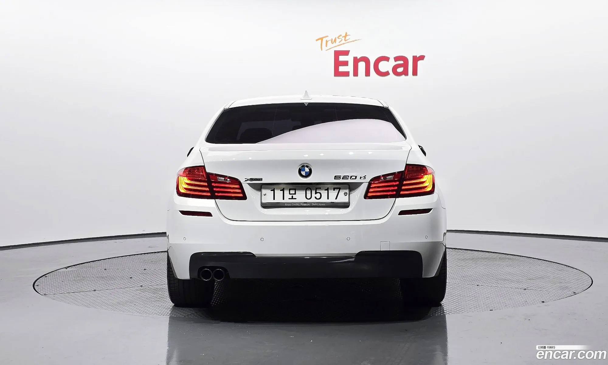 BMW 5 Series F10 520D xDrive M Aerodynamics - фотография 77645