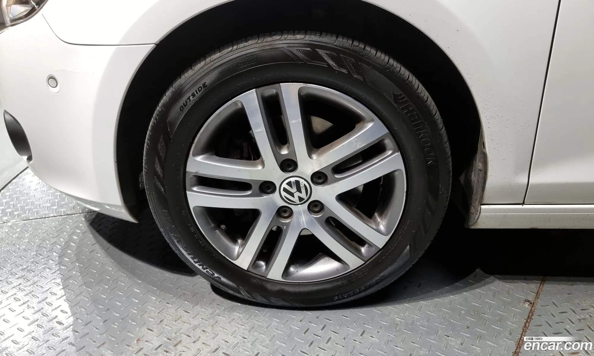 Volkswagen Golf 6Th Generation 20 Tdi - фотография 12826230