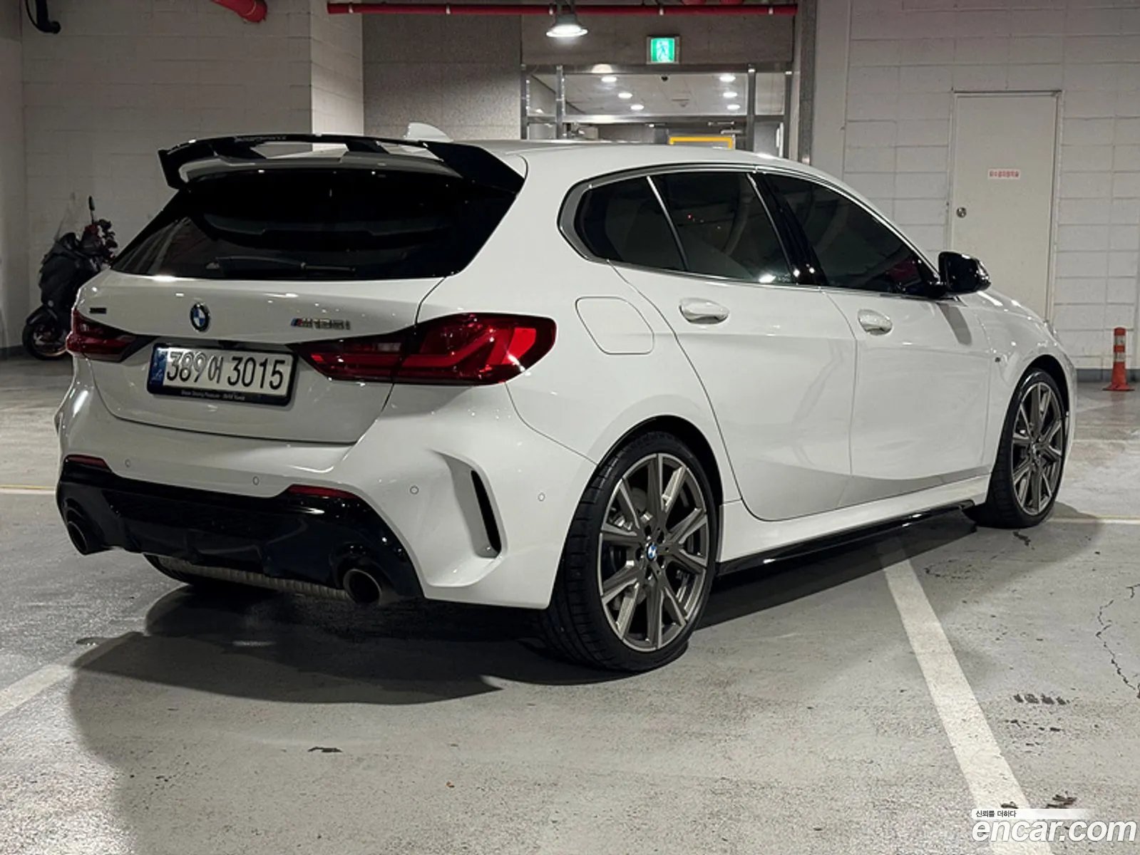BMW 1 Series F40 M135I xDrive - фотография 4536473