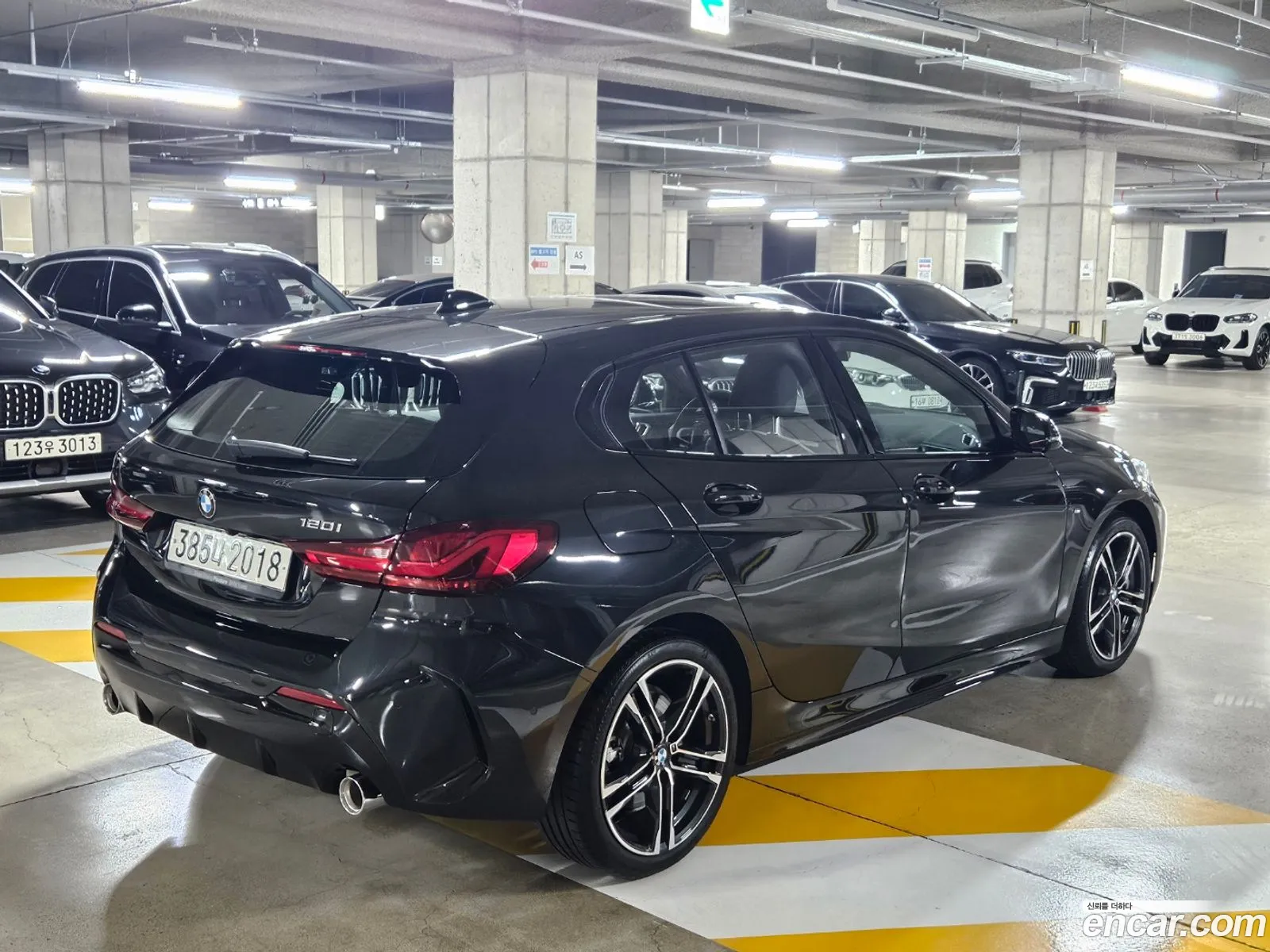 BMW 1 Series F40 120I M Sports - фотография 15288962