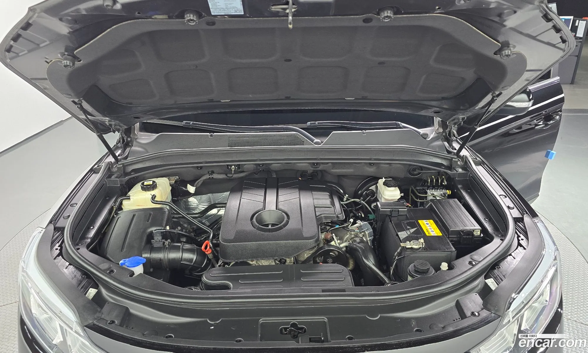 Kg Mobility Ssangyong Rexton Sports Diesel 22 4Wd Prestige - фотография 5141225