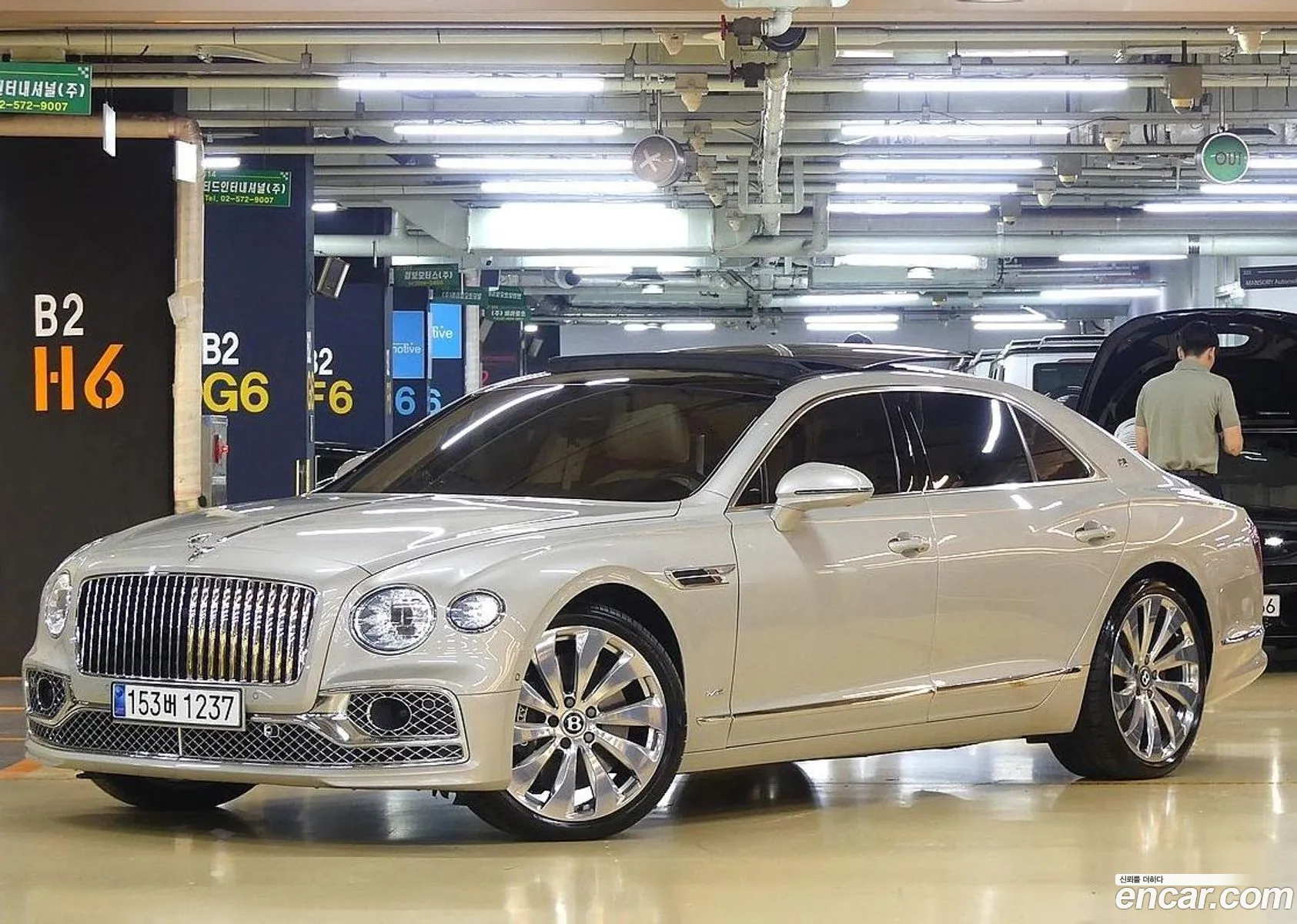 Bentley Flying Spur 3Rd Generation 60 - фотография 4509962