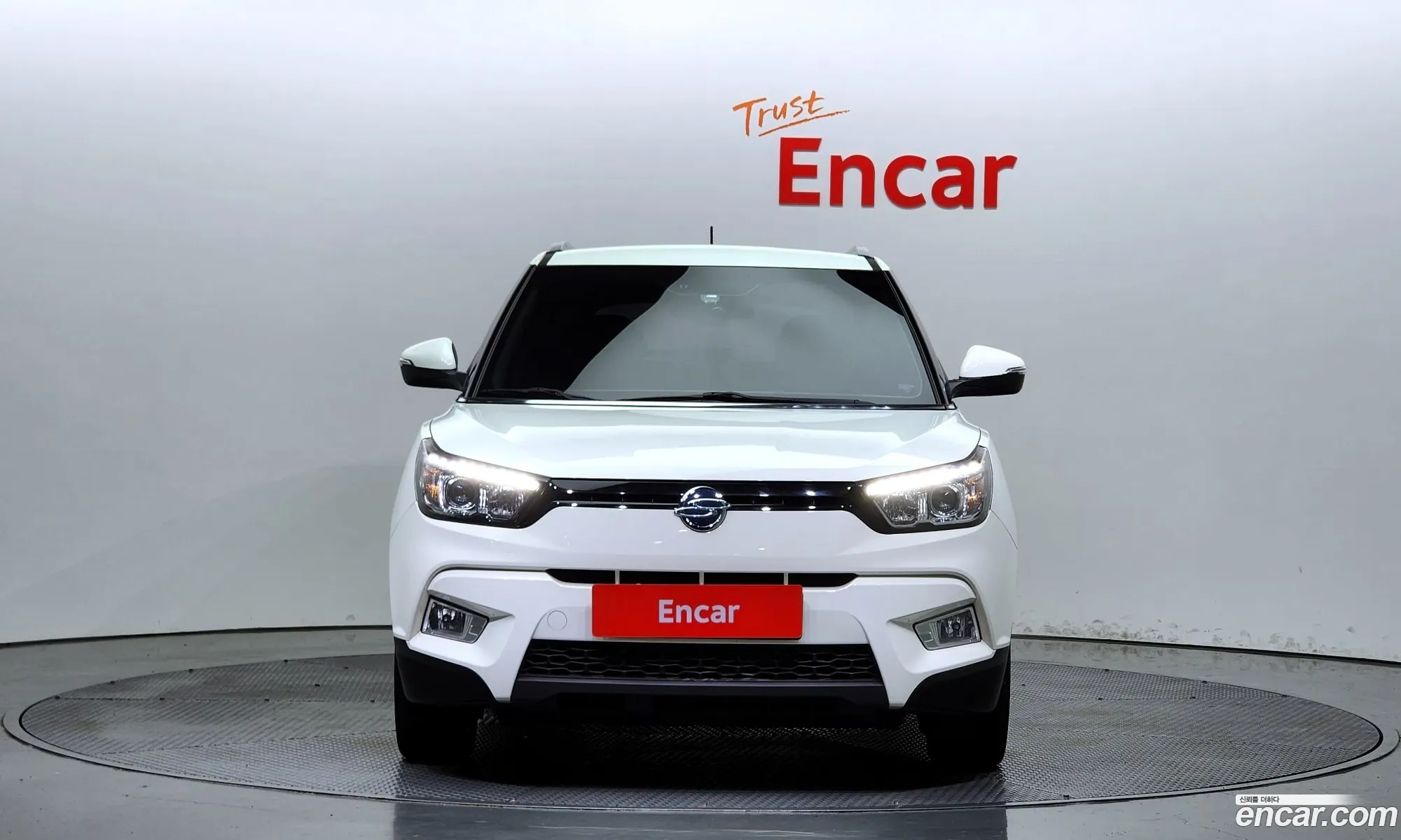 Kg Mobility Ssangyong Tivoli Vx 2Wd - фотография 5666281