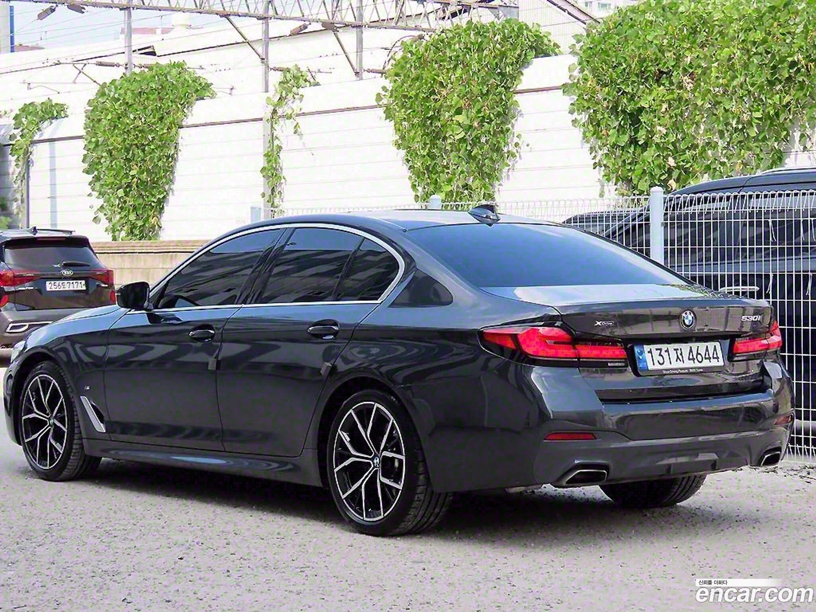 BMW 5 Series G30 530I xDrive M Sports - фотография 4428072