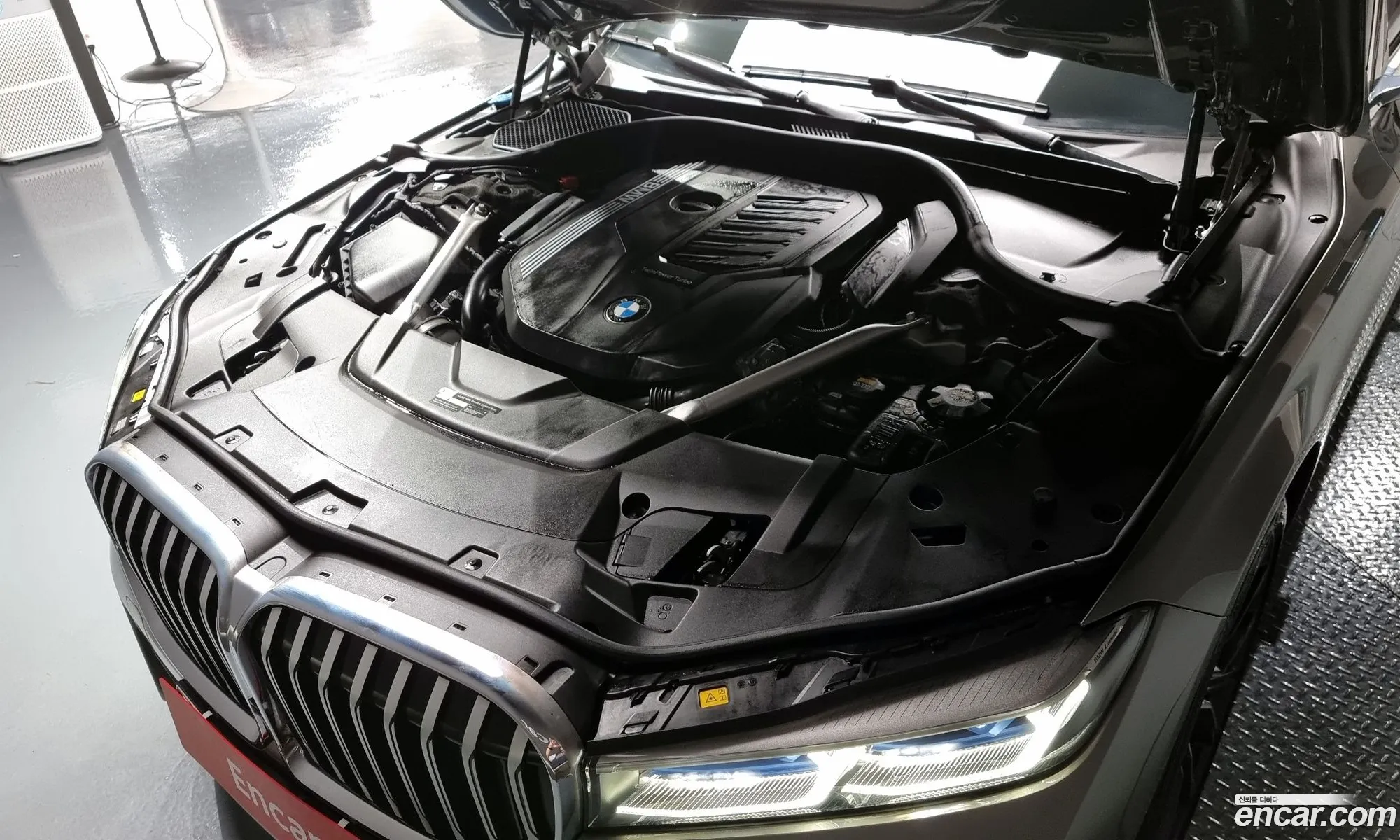 BMW 7 Series G11 740Li xDrive M Sports - фотография 4358466