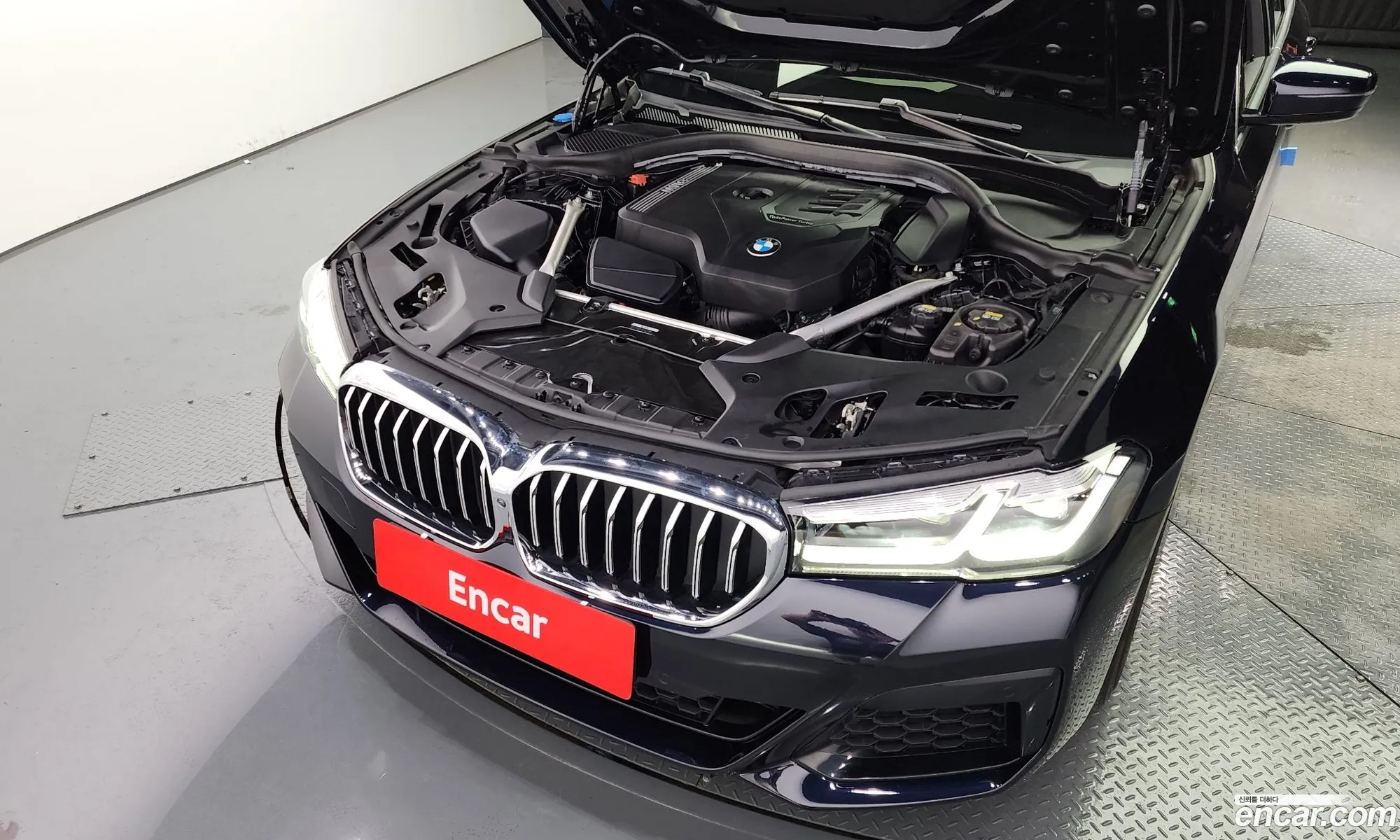 BMW 5 Series G30 530I M Sports - фотография 4091940
