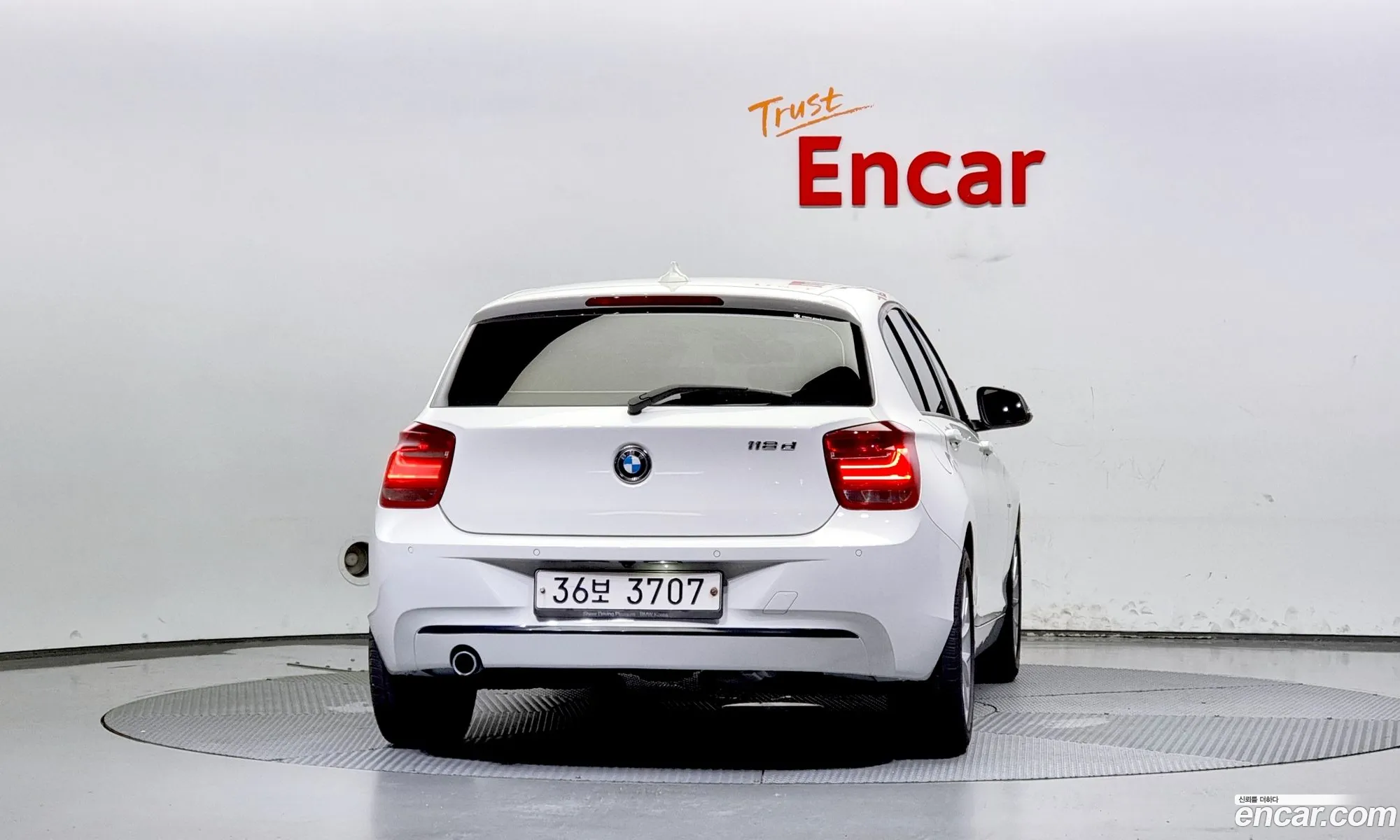 BMW 1 Series F20 118D Sports 5-Door - фотография 2629352