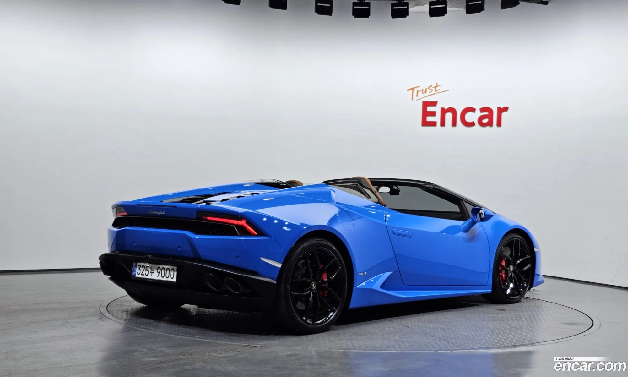 Lamborghini Huracan Lp610-4 Spyder - фотография 3721480