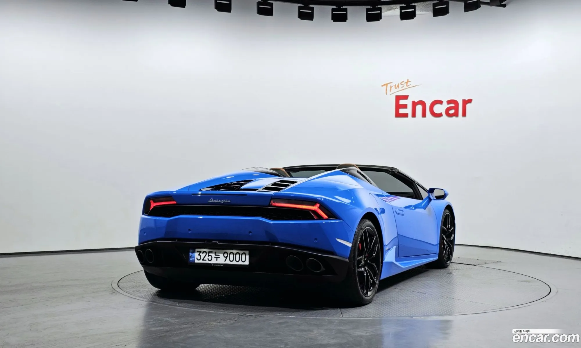 Lamborghini Huracan Lp610-4 Spyder - фотография 3721482