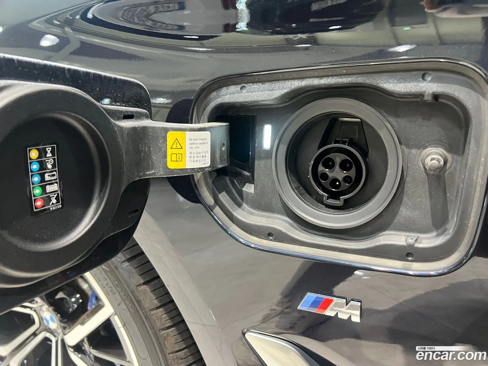 BMW 5 Series G30 530E M Sports - фотография 14844806