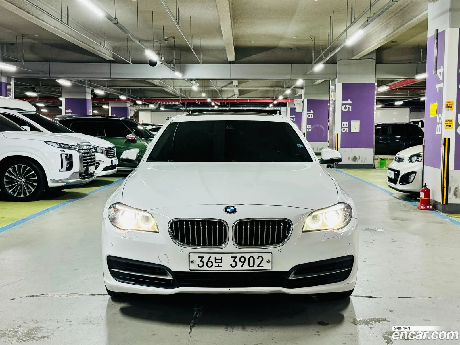 BMW 5 Series F10 520D - фотография 4062653