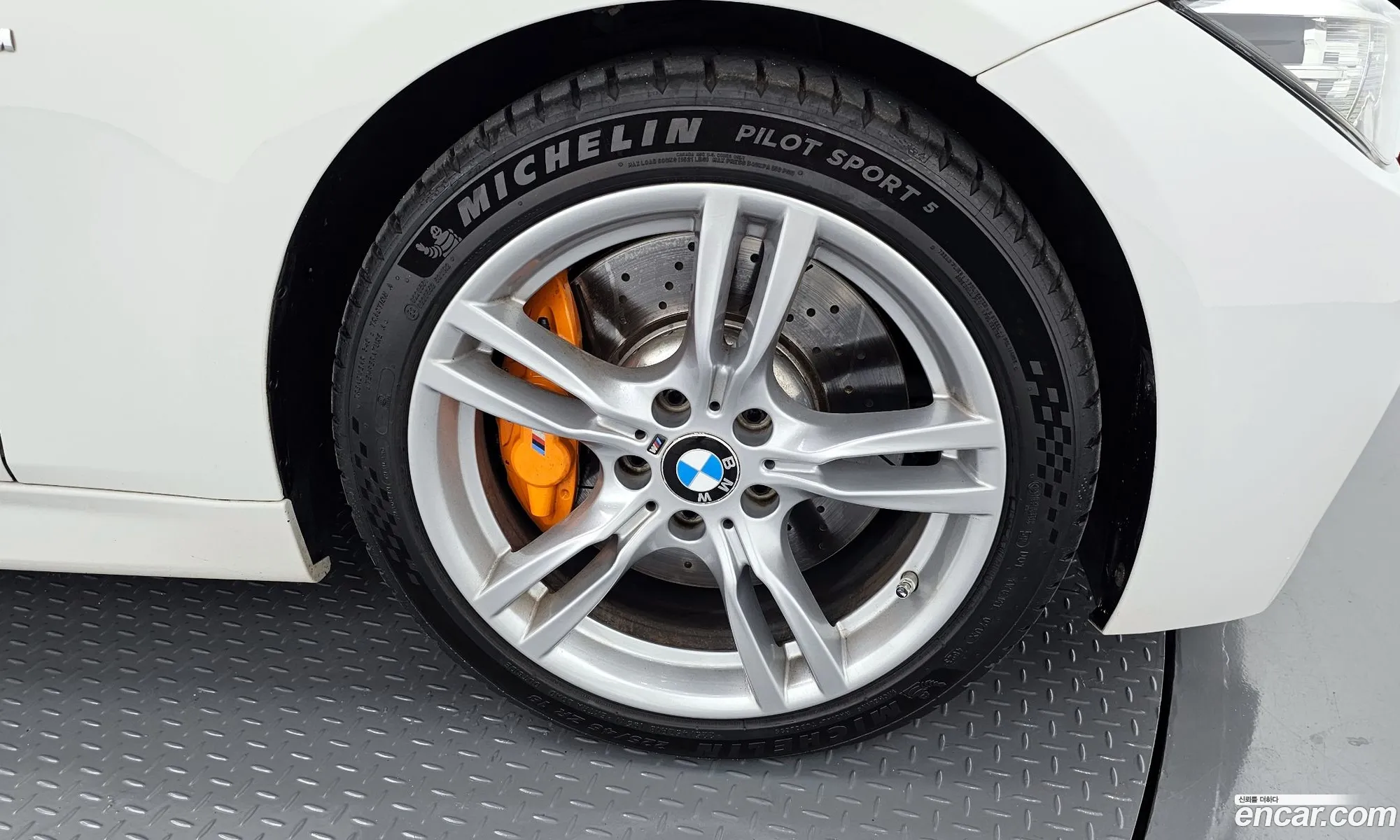 BMW 3 Series F30 330I M Sports Shadow - фотография 3151256