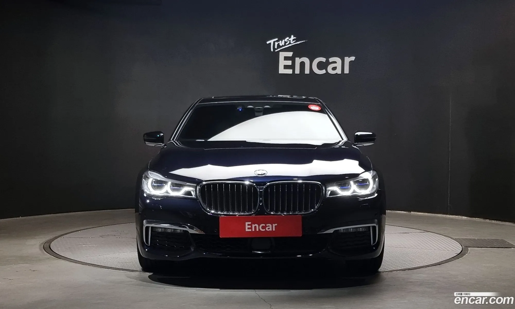 BMW 7 Series G11 740Li xDrive M Sports - фотография 2649882