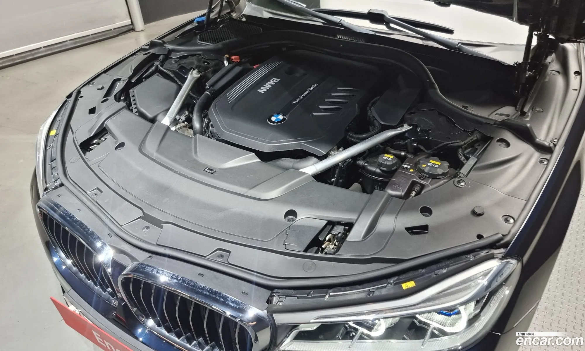 BMW 7 Series G11 740Li xDrive M Sports - фотография 2649885
