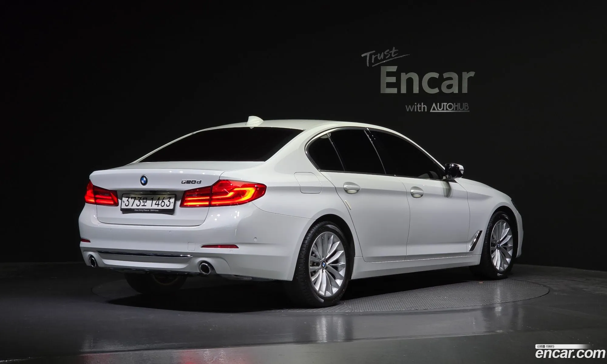 BMW 5 Series G30 520D Luxury Plus - фотография 3159422