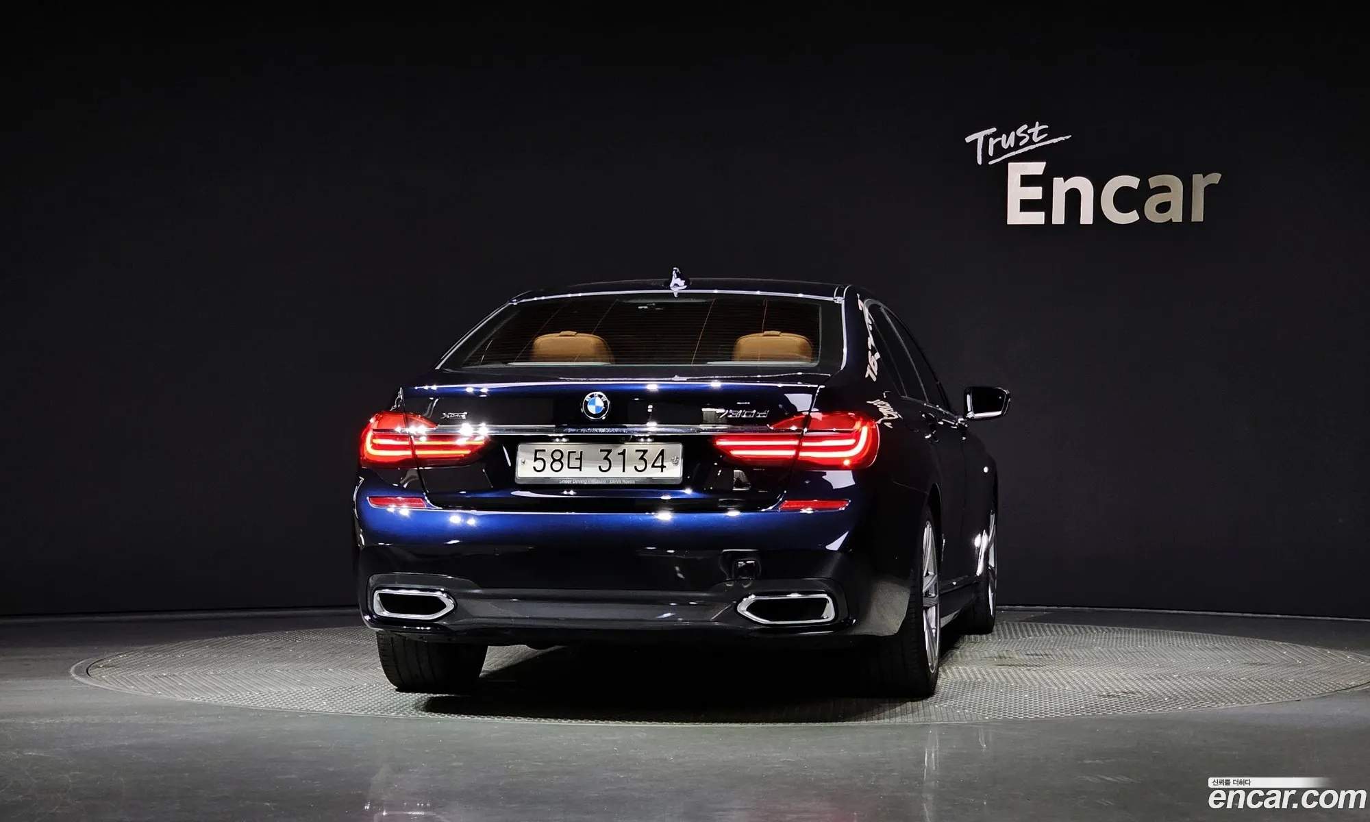 BMW 7 Series G11 730D xDrive M Sports - фотография 4079664