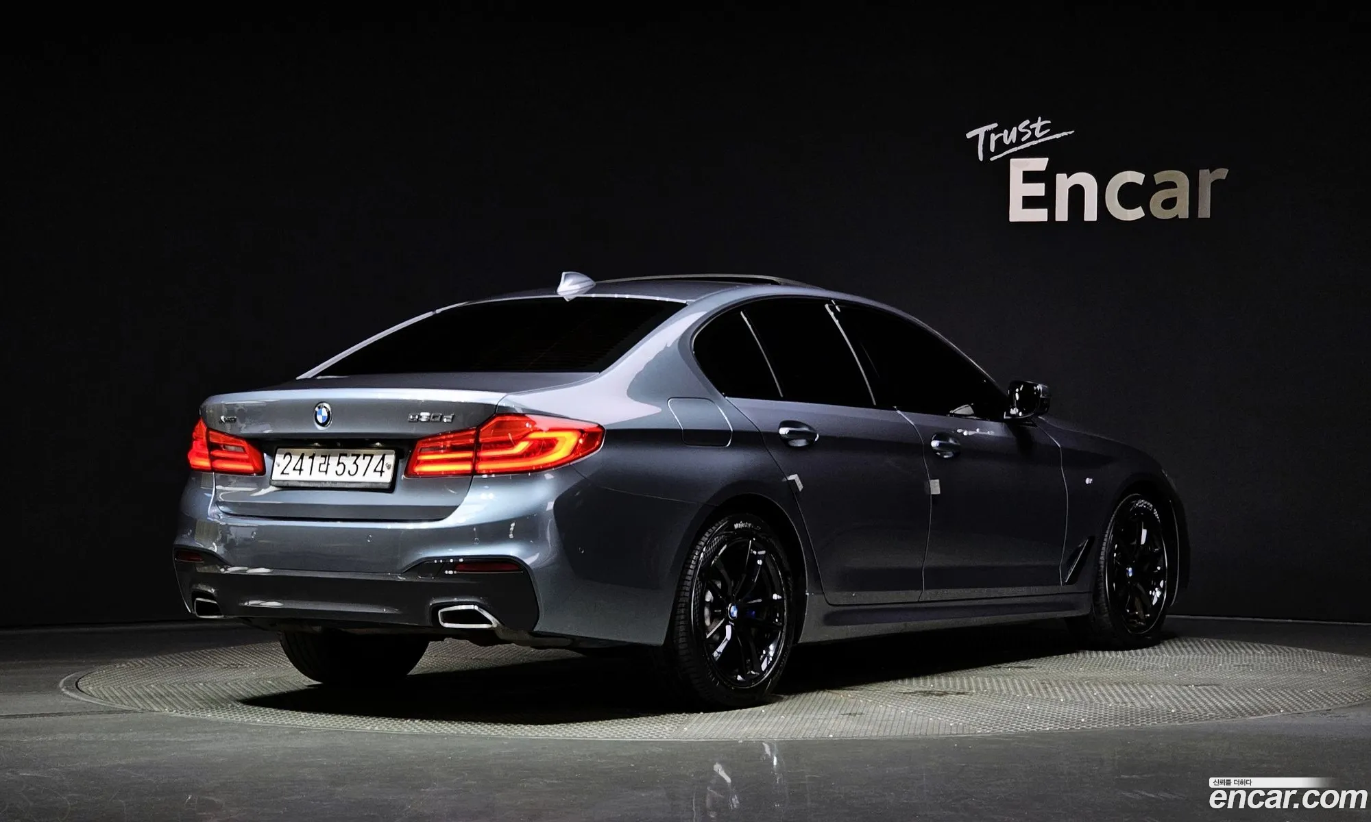 BMW 5 Series G30 520D xDrive M Sport Plus - фотография 3159398