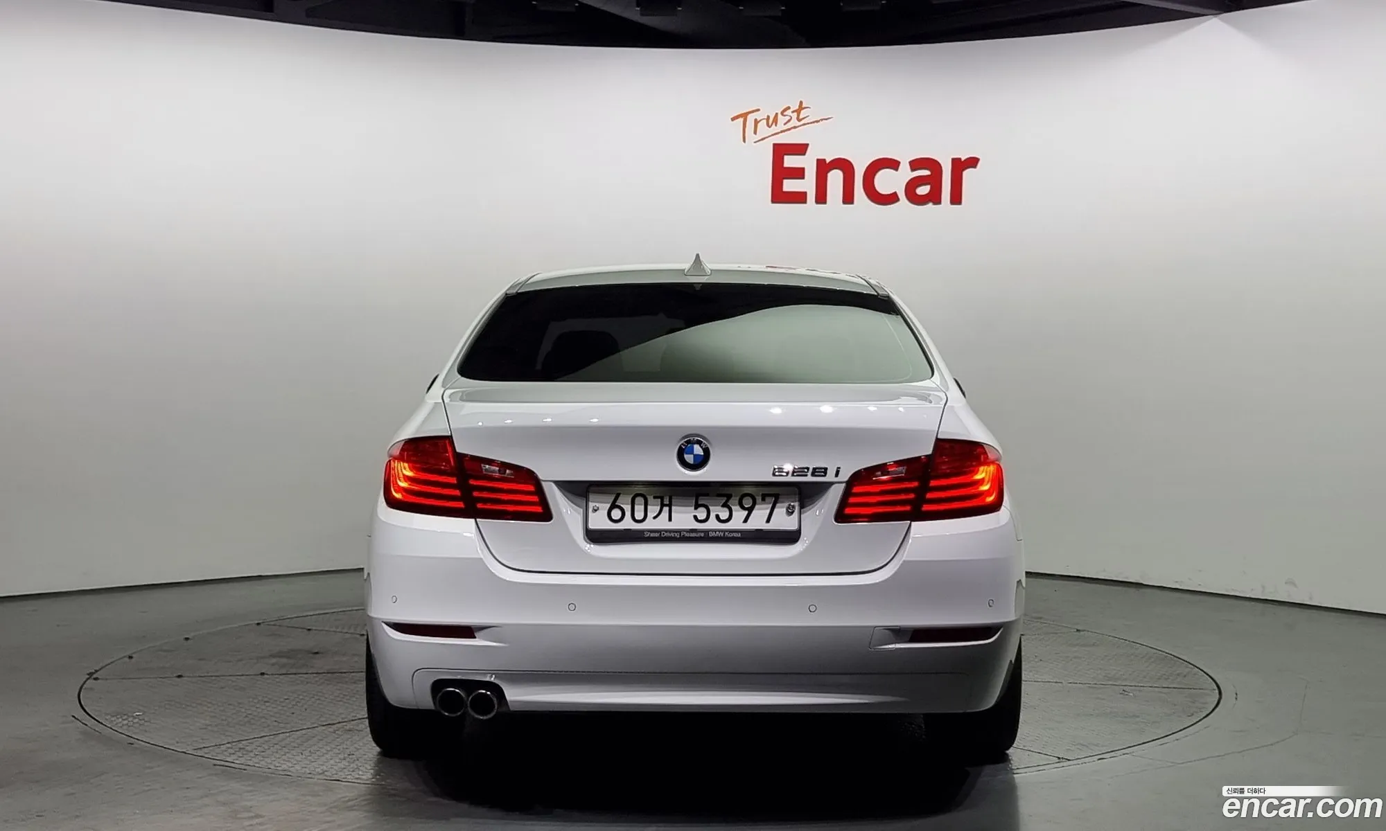BMW 5 Series F10 528I - фотография 3159376