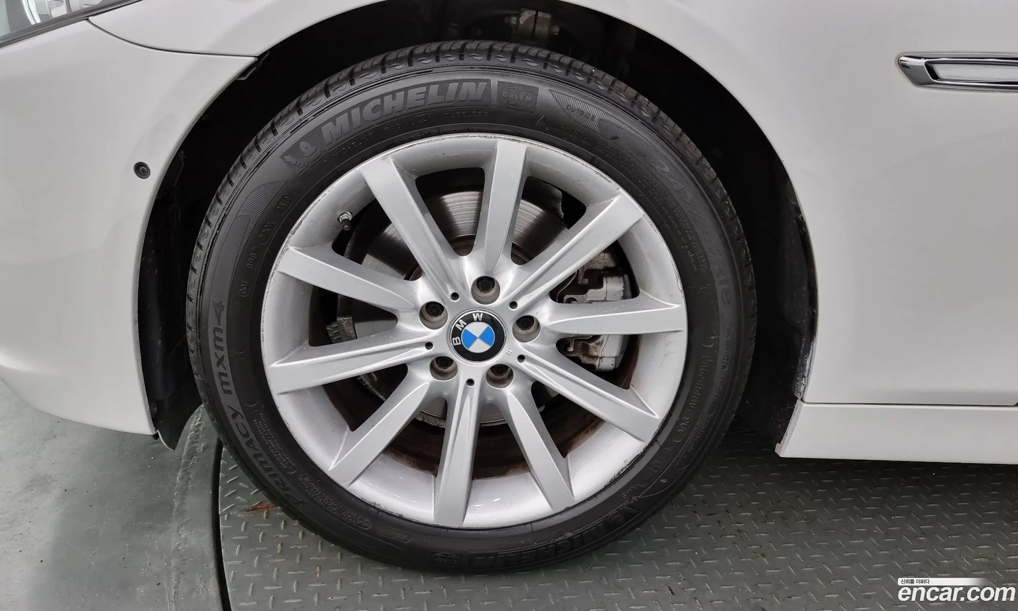 BMW 5 Series F10 528I - фотография 3159377