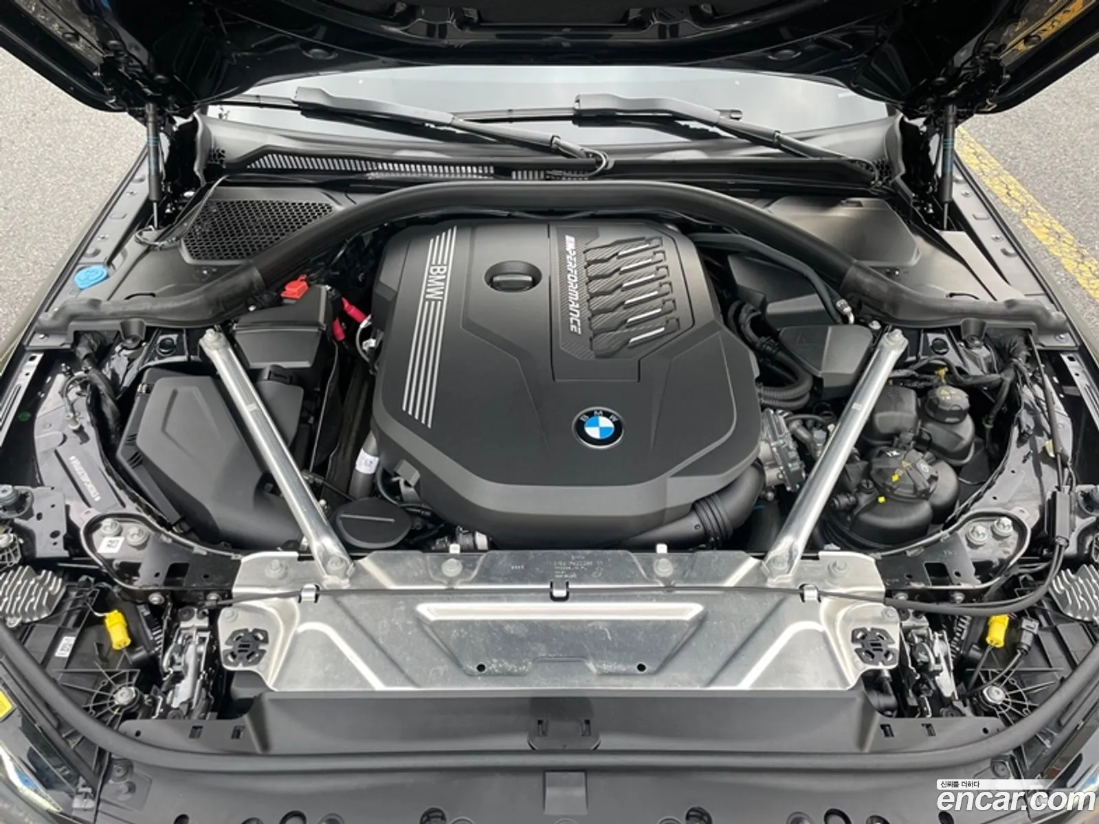 BMW 4 Series G22 M440I xDrive Online Exclusive Convertible - фотография 3874300