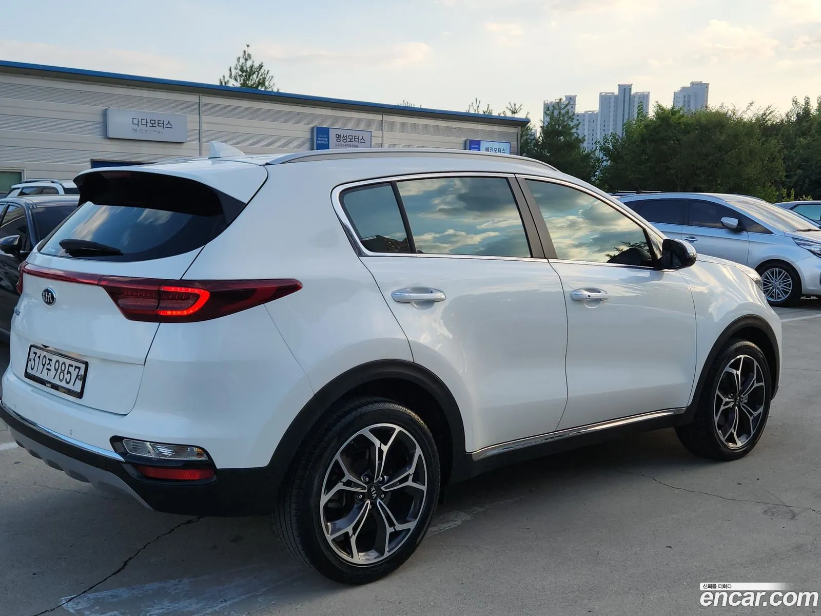 Kia Sportage The Bold Gasoline 20 2Wd Prestige - фотография 12542029