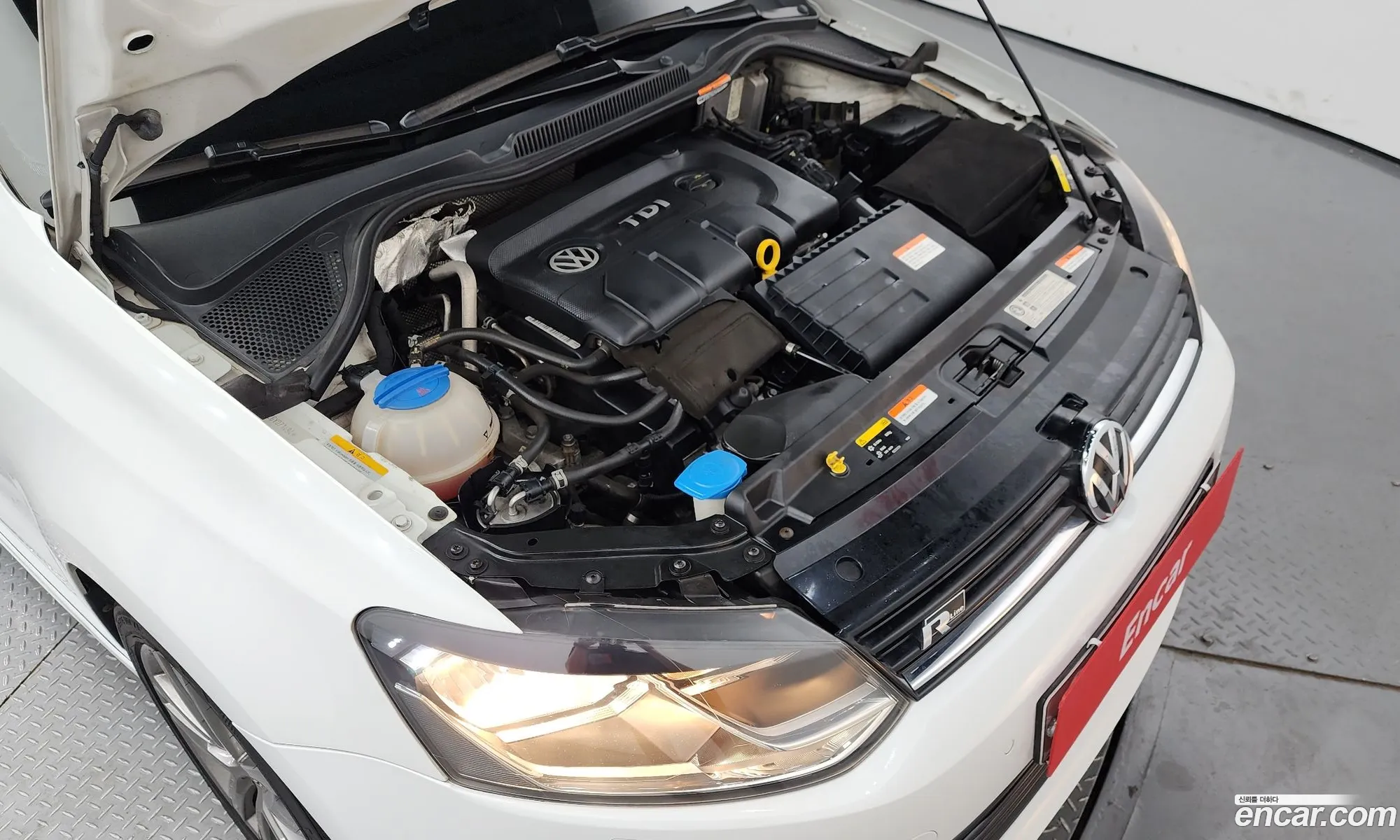 Volkswagen Polo 14 Tdi R-Line 5Th Generation - фотография 12831040