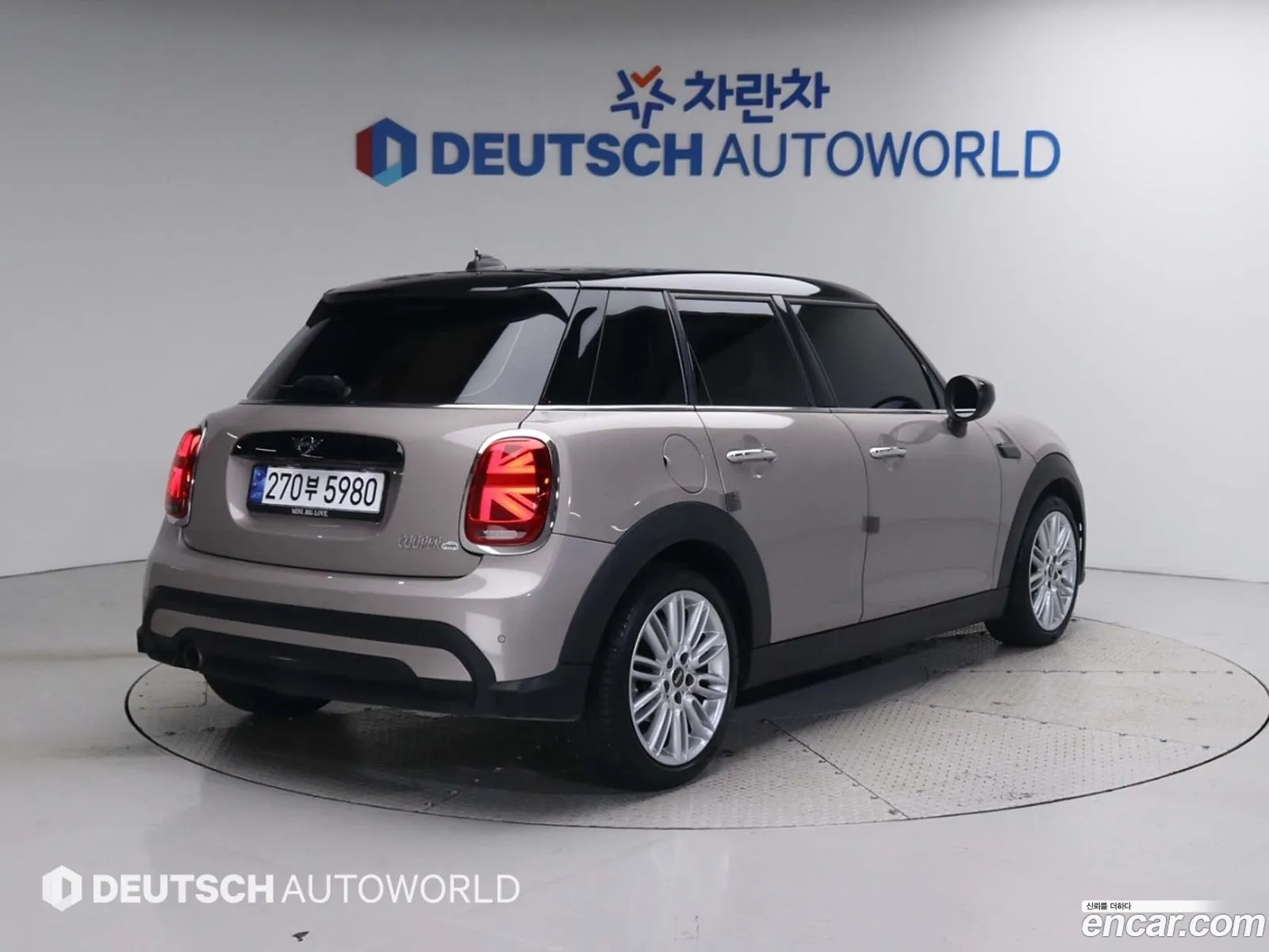 Mini Cooper Classic Plus 3Rd Generation - фотография 9192275