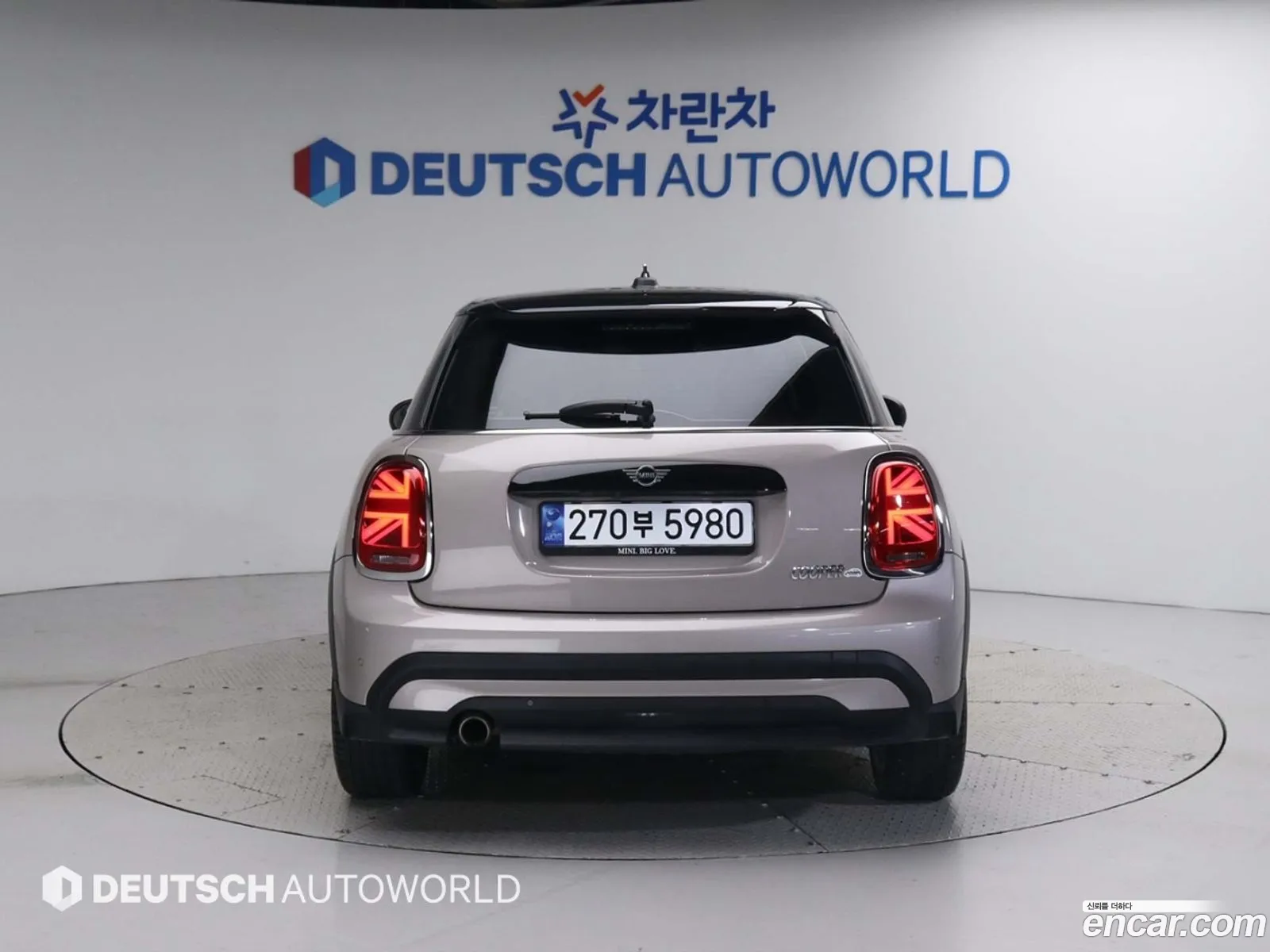 Mini Cooper Classic Plus 3Rd Generation - фотография 9192277