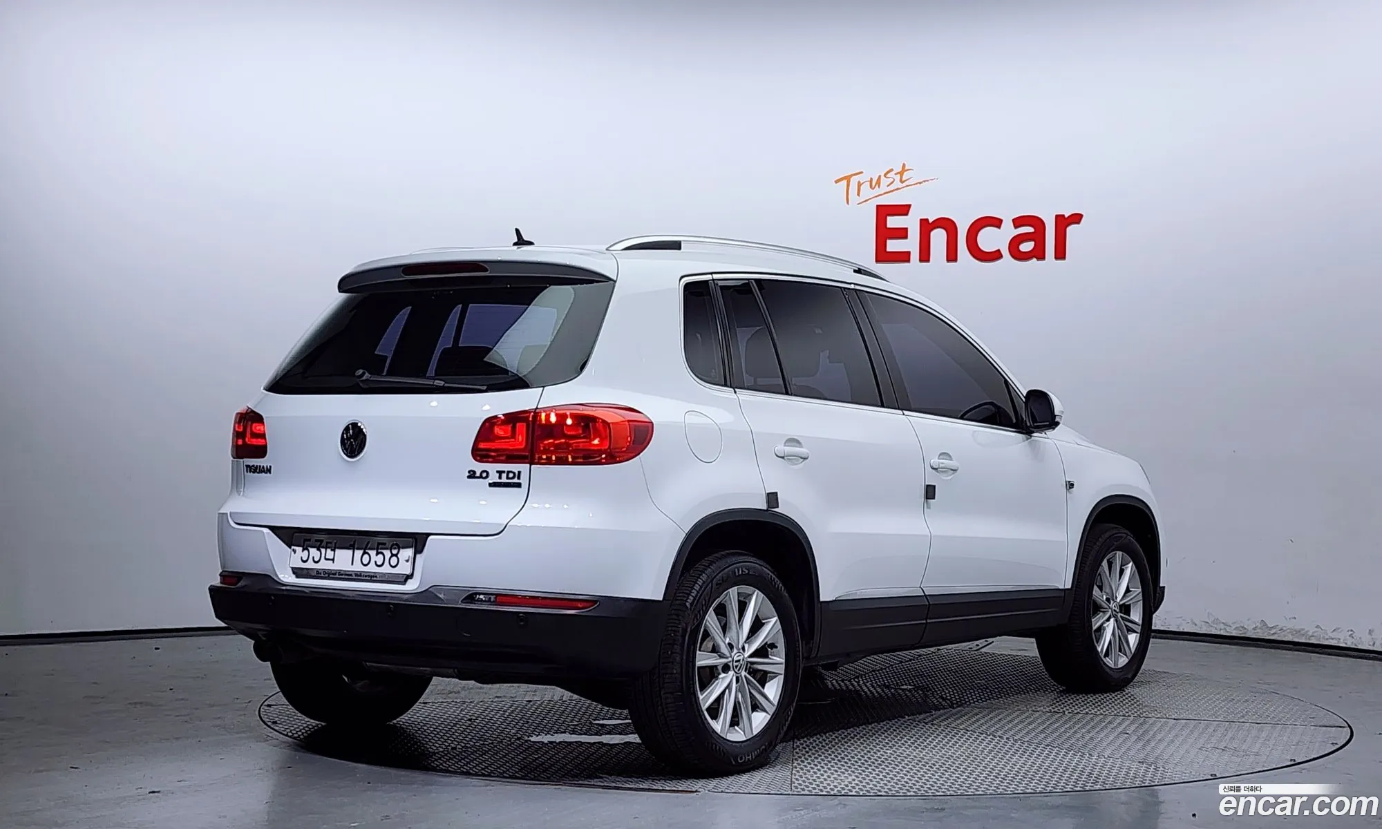 Volkswagen New Tiguan 20 Tdi Comfort 5N - фотография 12826215