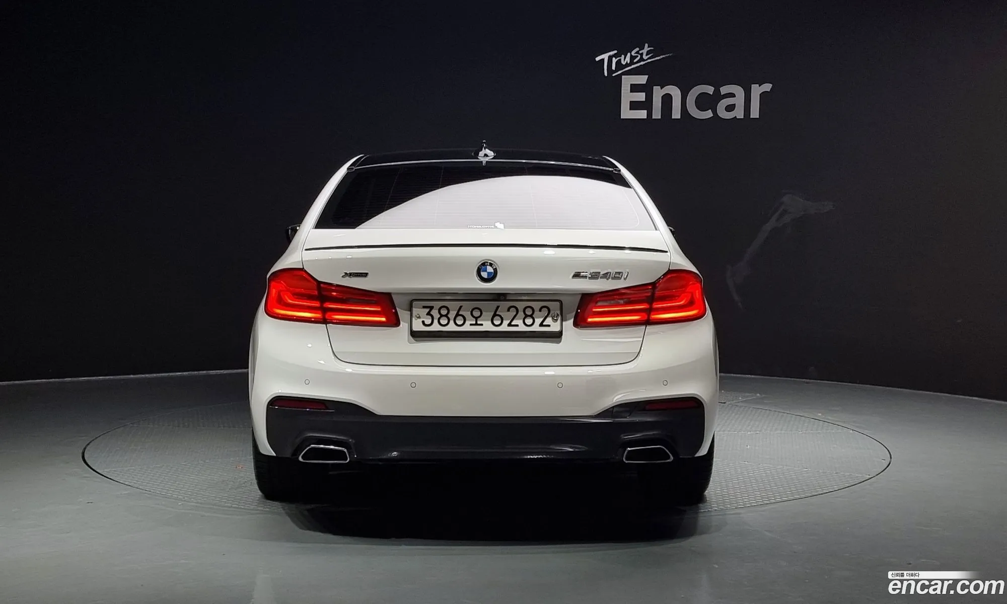 BMW 5 Series G30 540I xDrive M Sport Plus - фотография 12590691