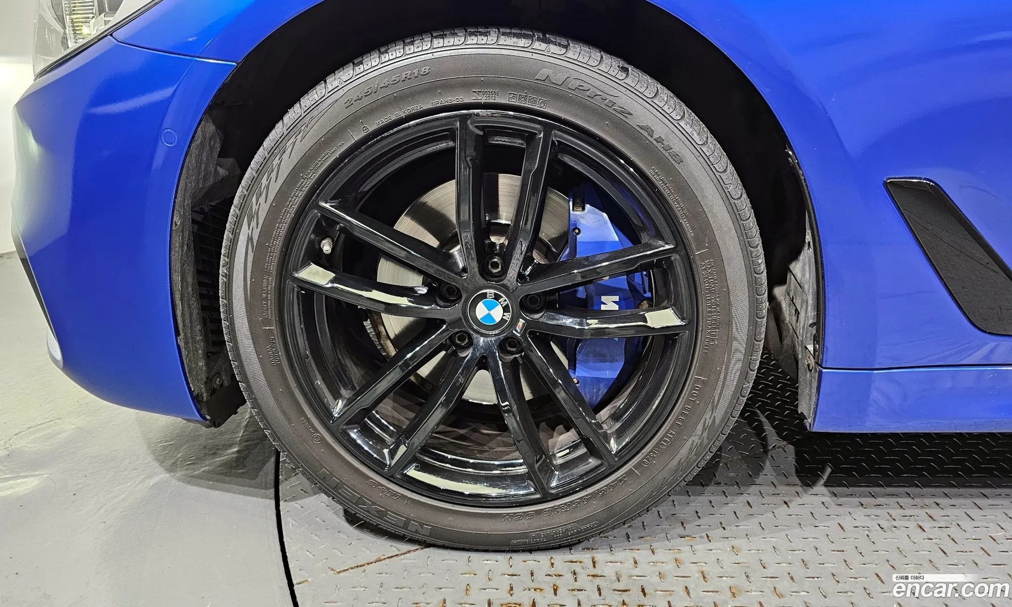 BMW 5 Series G30 520D xDrive M Sports - фотография 2993078