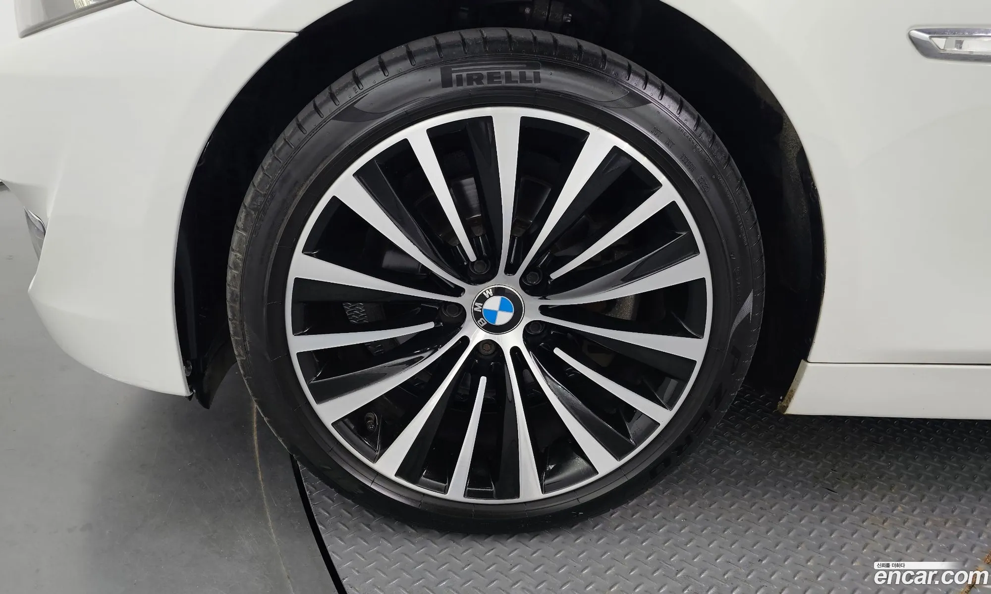 BMW 5 Series F10 528I - фотография 2993042