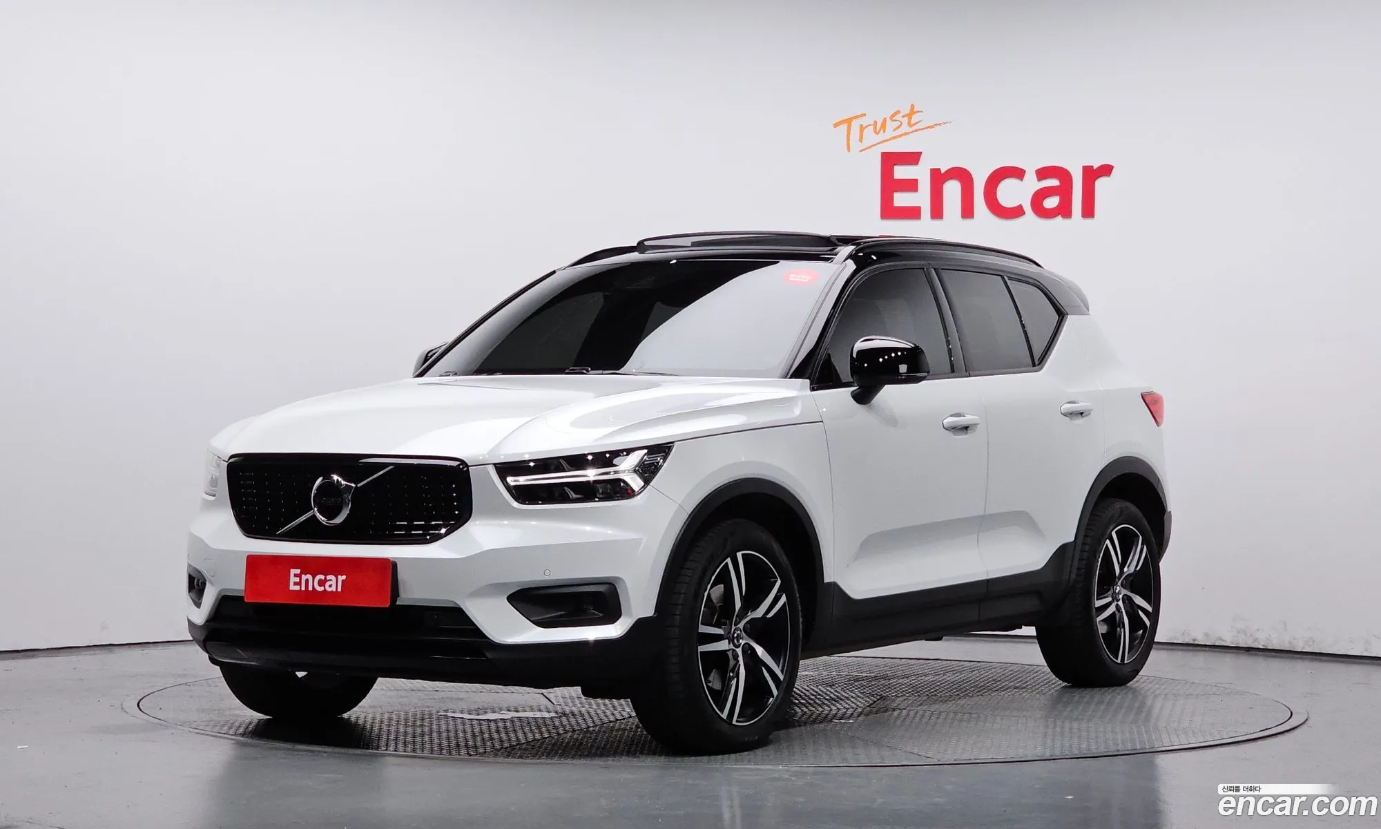 Volvo Xc40 B4 R-Design - фотография 7640948