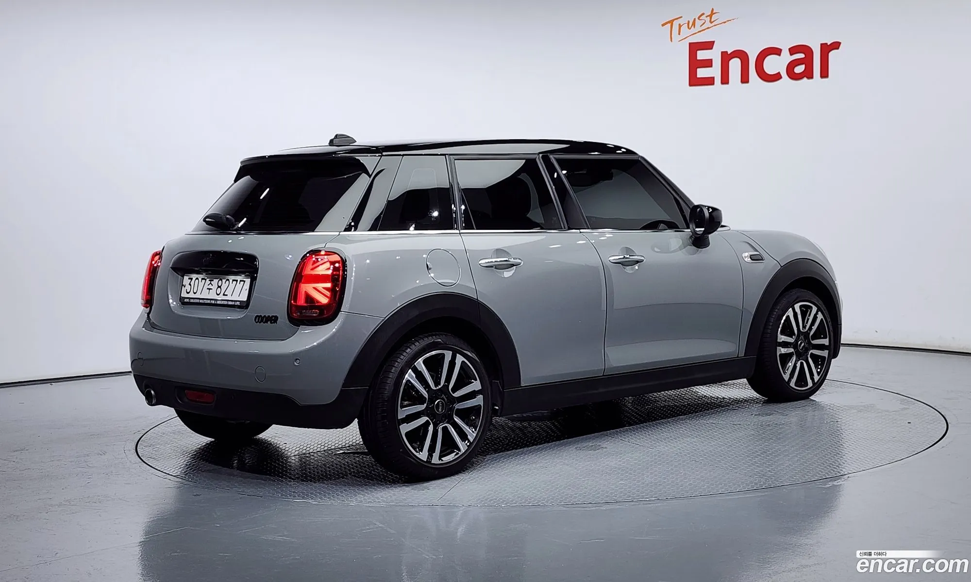 Mini Cooper 5-Door Basic Model 3Rd Generation - фотография 689796