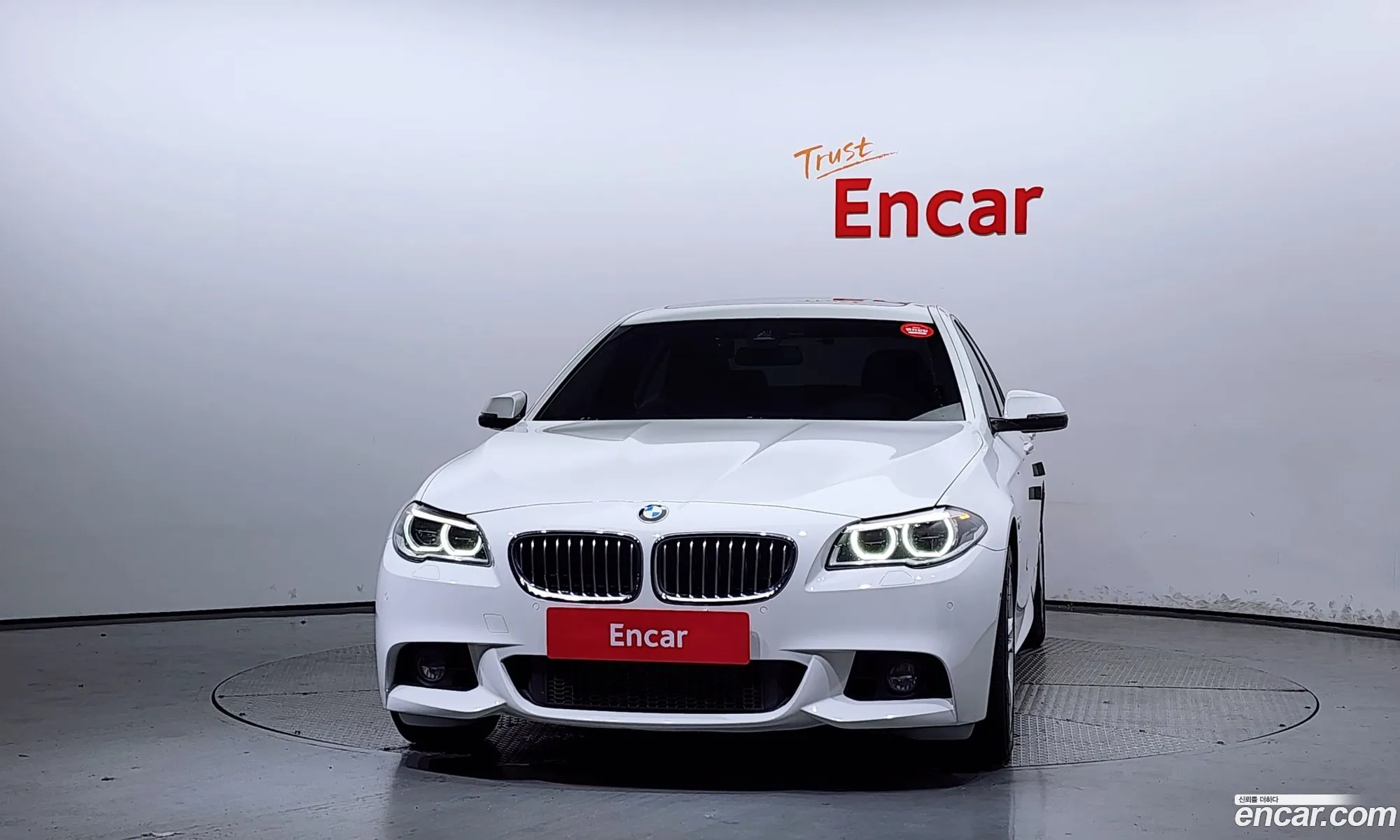 BMW 5 Series F10 520D M Aerodynamics - фотография 2967996