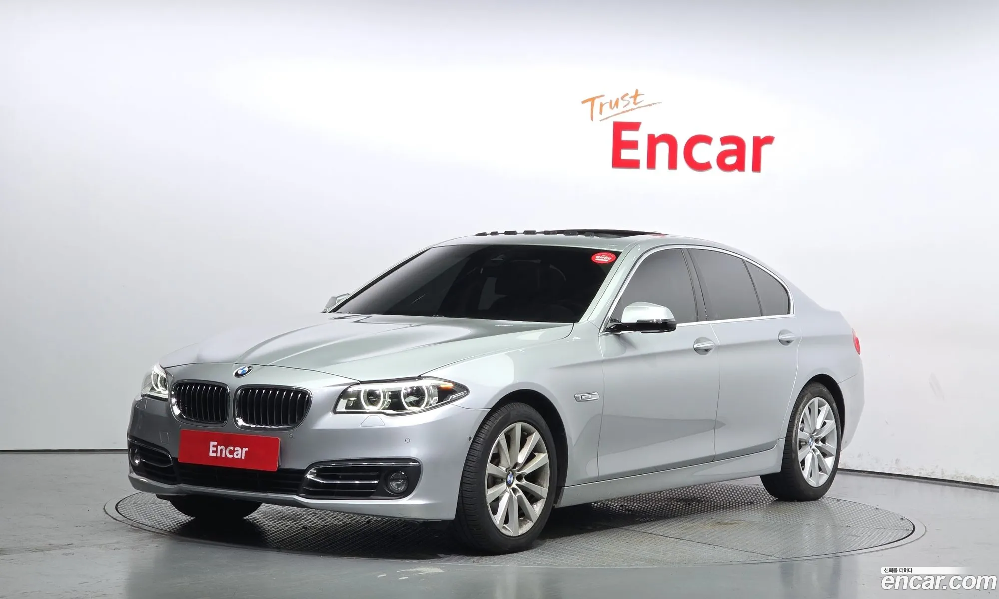 BMW 5 Series F10 528I Luxury Plus - фотография 2732938