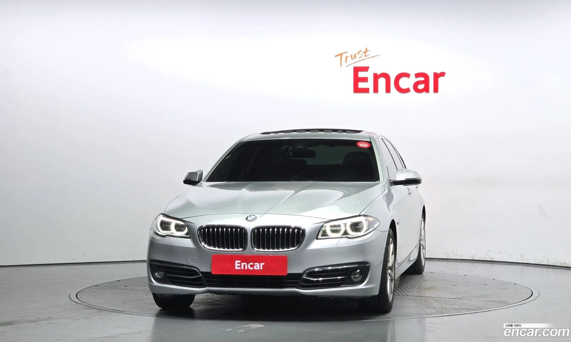 BMW 5 Series F10 528I Luxury Plus - фотография 2732940