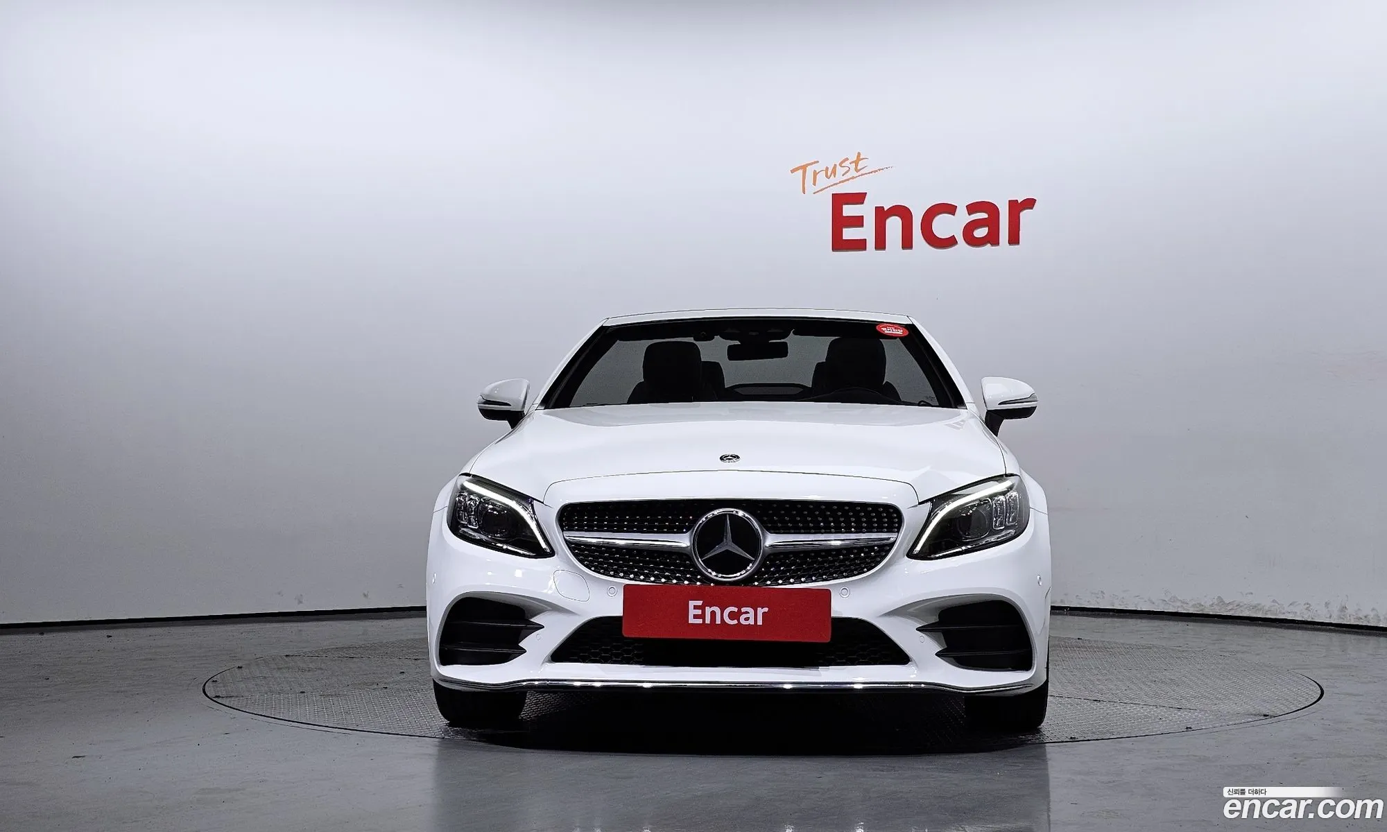Mercedes C-Class W205 C200 Cabriolet - фотография 12566273