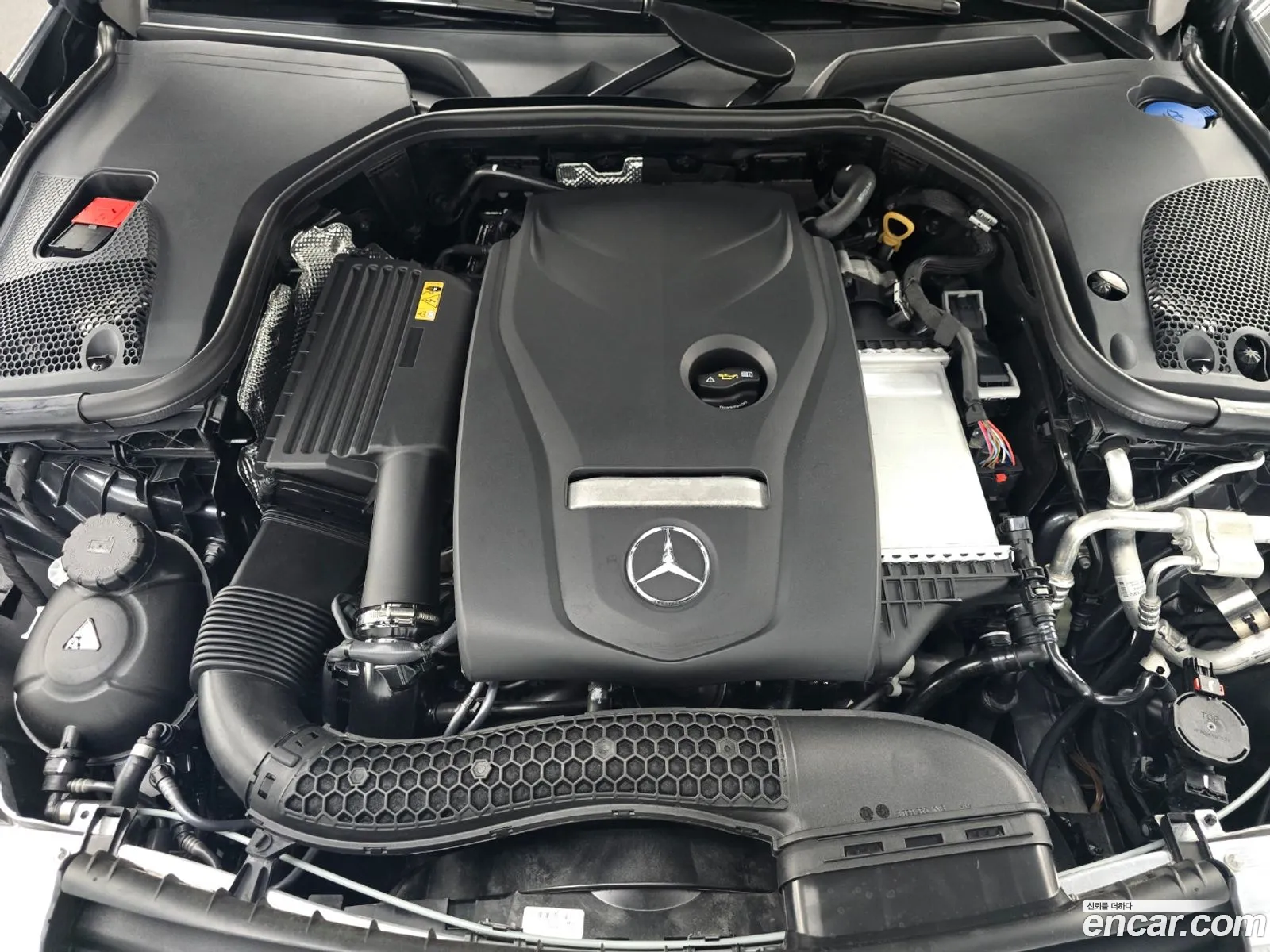 Mercedes E-Class W213 E250 Exclusive - фотография 12566288