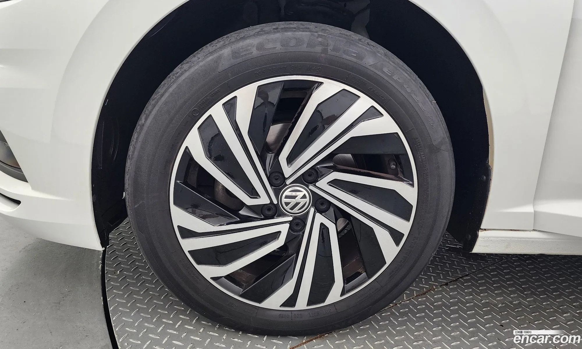 Volkswagen Jetta 7Th Generation 14 Tsi Prestige - фотография 12786559