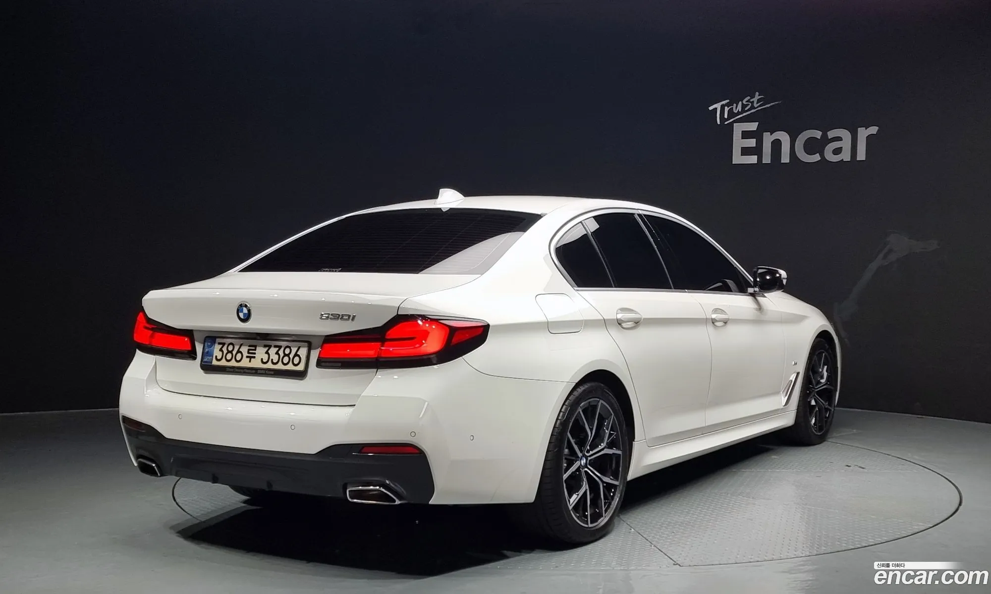 BMW 5 Series G30 530I M Sports - фотография 2397083