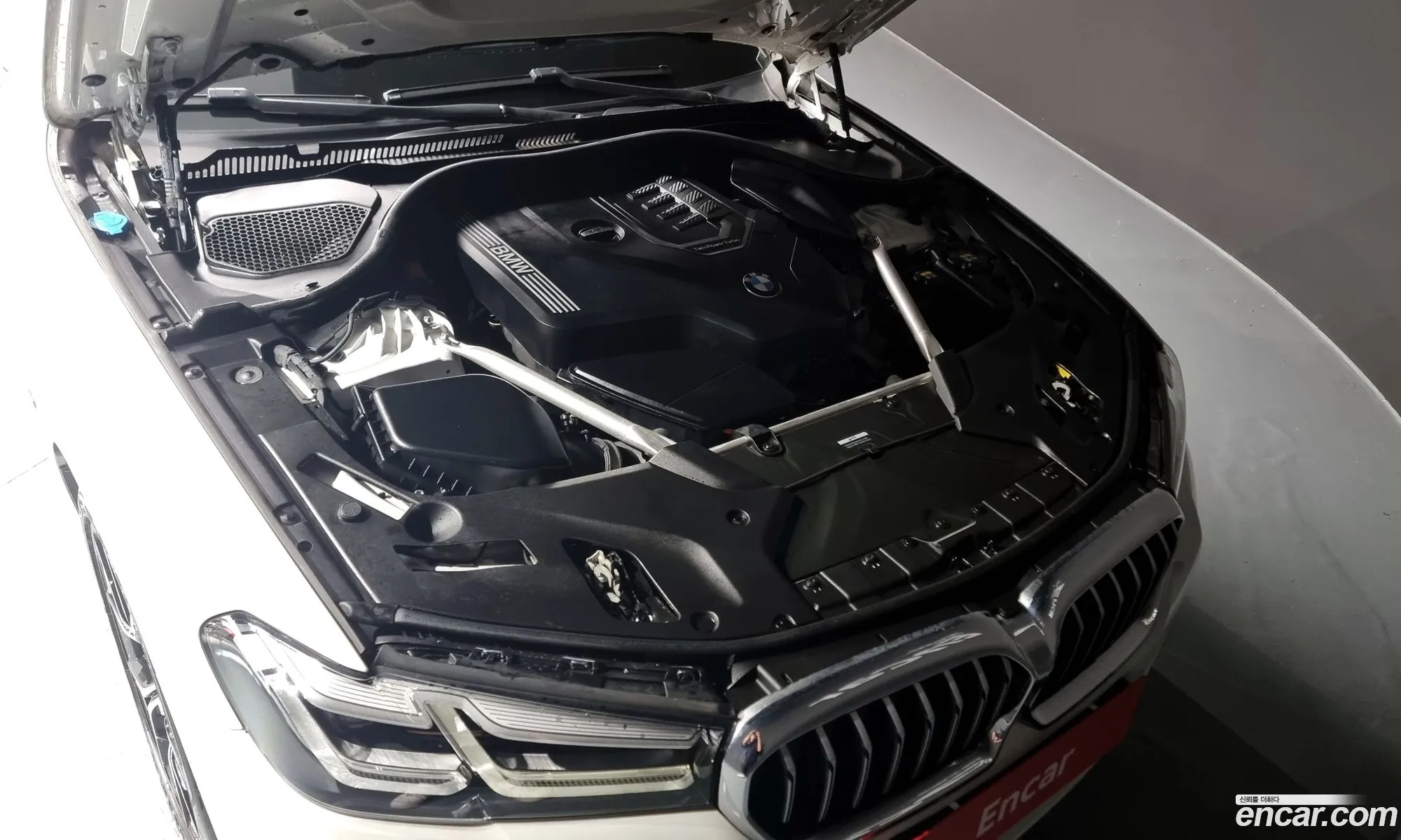BMW 5 Series G30 530I M Sports - фотография 2397087