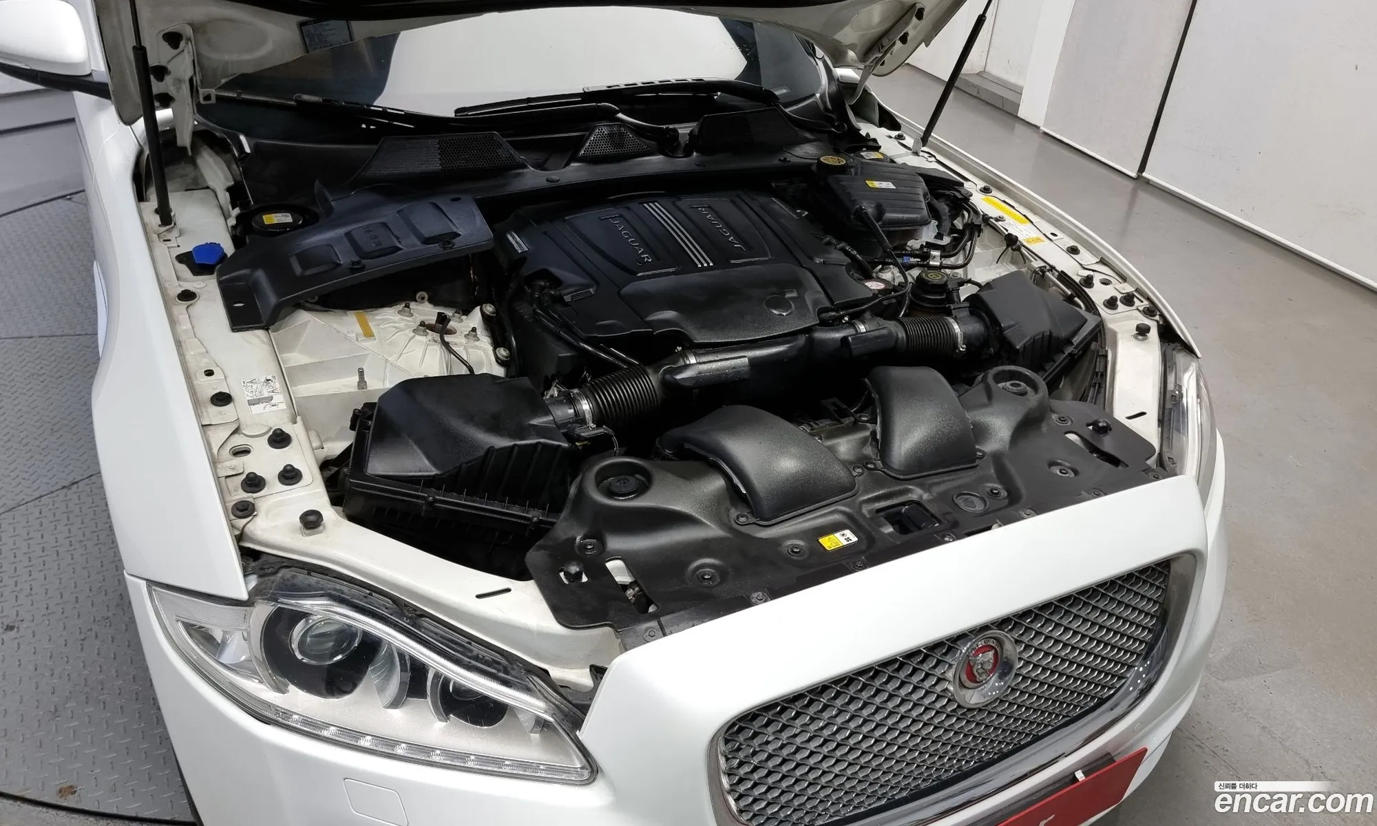 Jaguar All New Xj 30 Sc Awd Portfolio Lwb X351 - фотография 4196729
