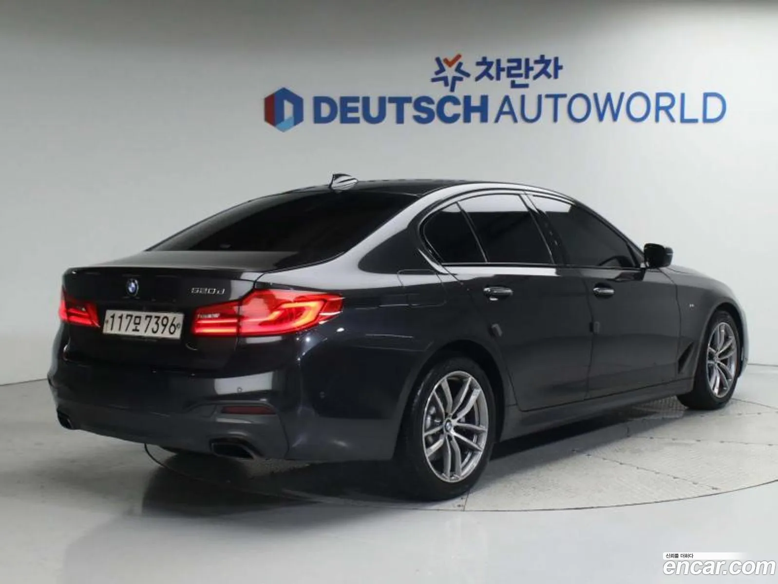 BMW 5 Series G30 520D M Sports - фотография 2739100