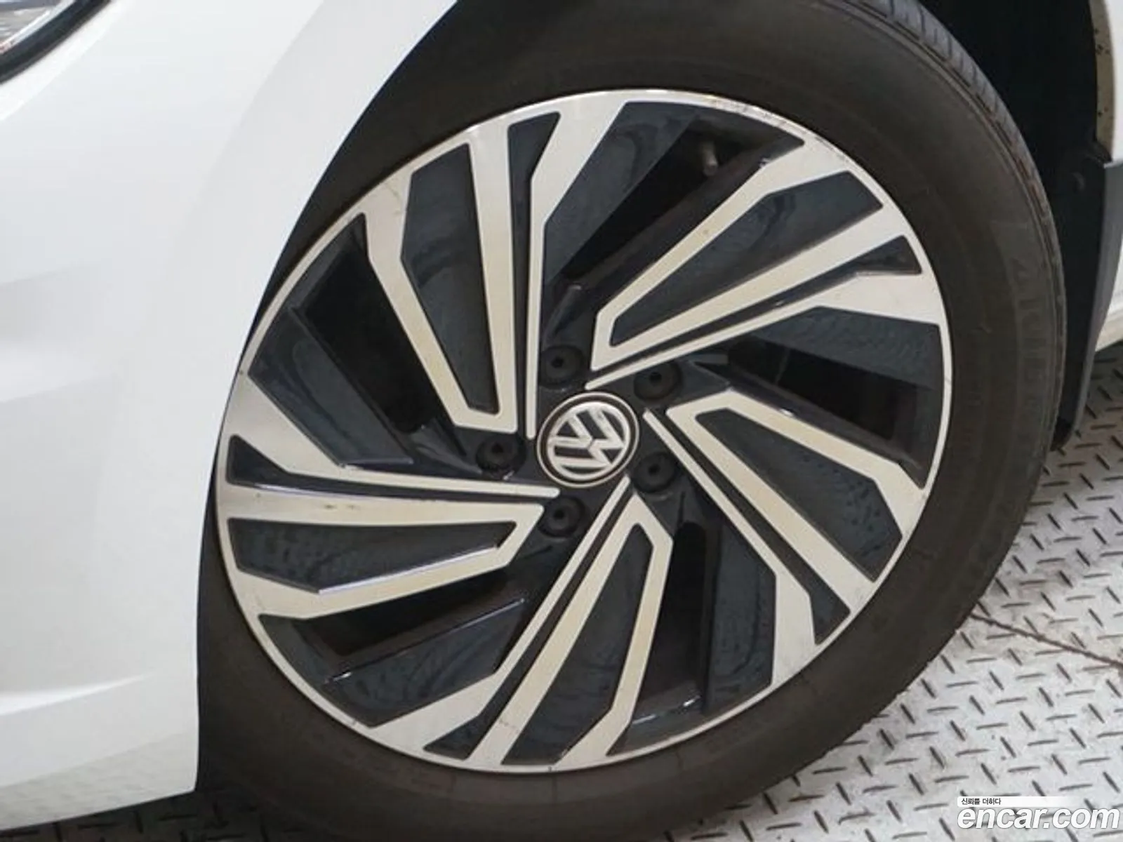 Volkswagen Jetta 7Th Generation 14 Tsi Prestige - фотография 12816166