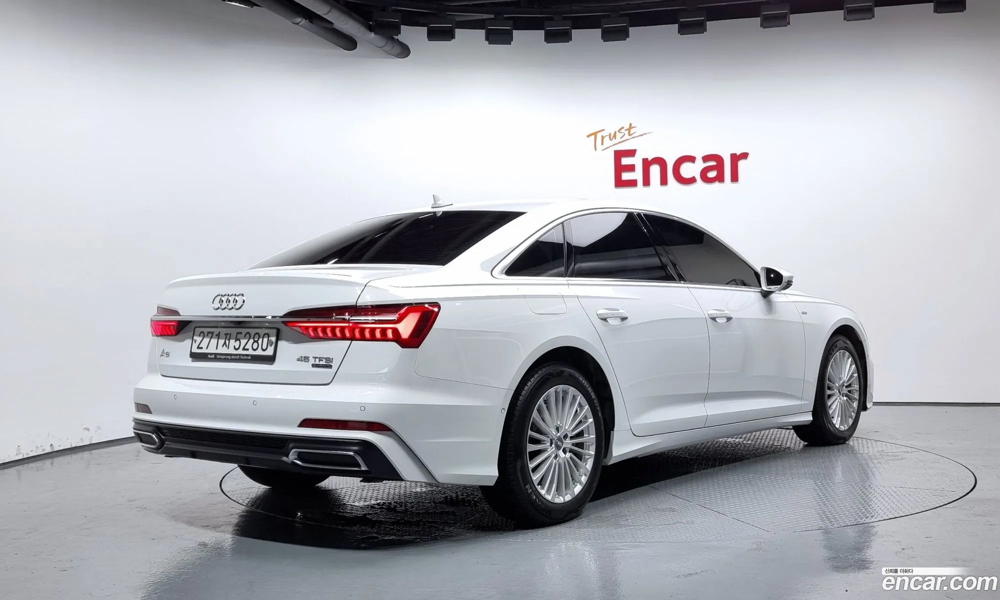 Audi A6 C8 45 Tfsi Quattro Premium - фотография 1607408