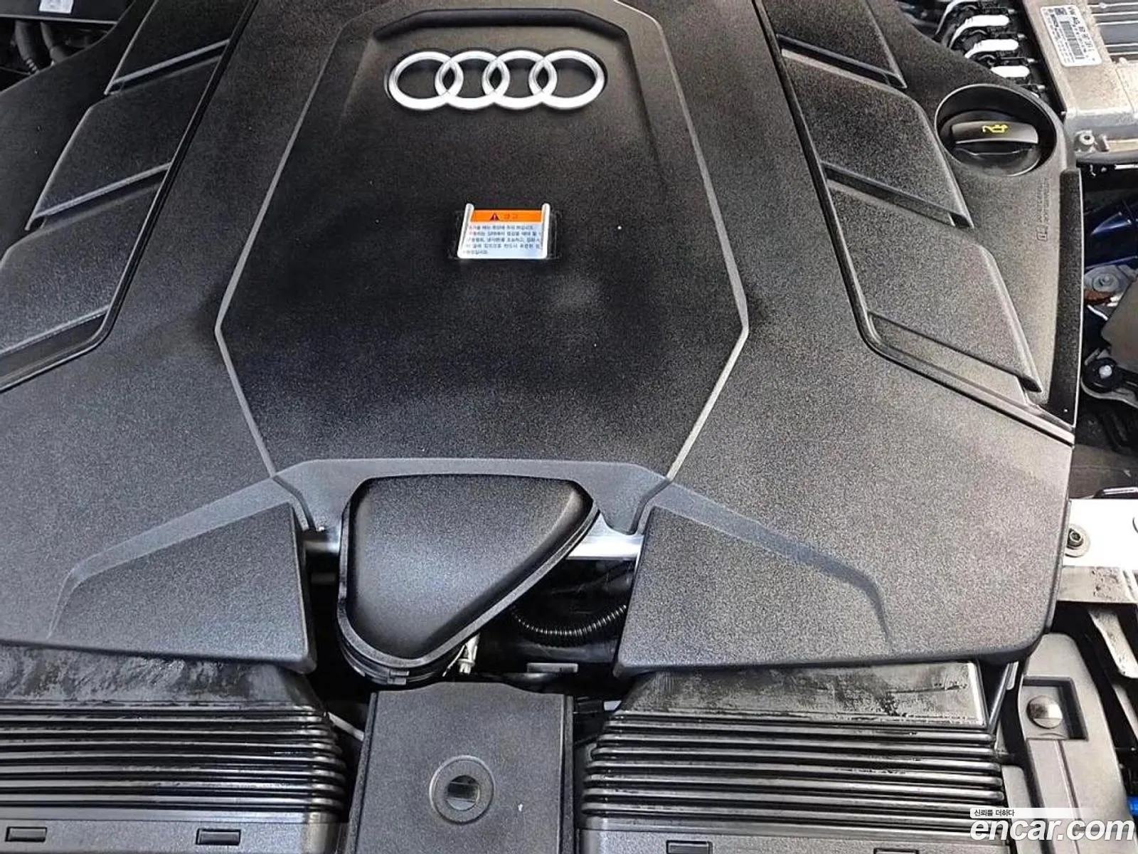 Audi Q8 4M 55 Tfsi Quattro Premium - фотография 1590614