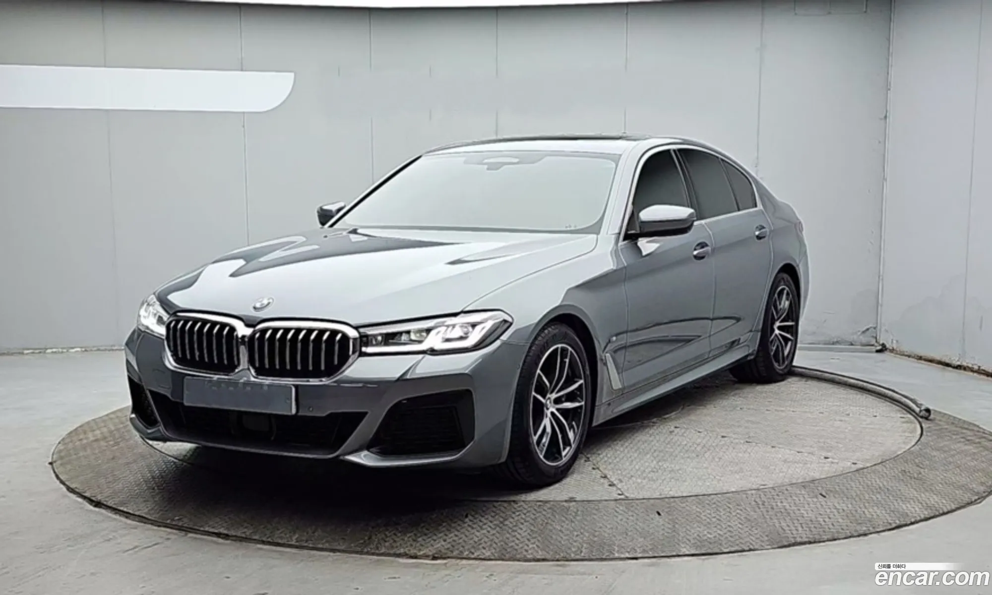 BMW 5 Series G30 520I M Sports - фотография 2692798