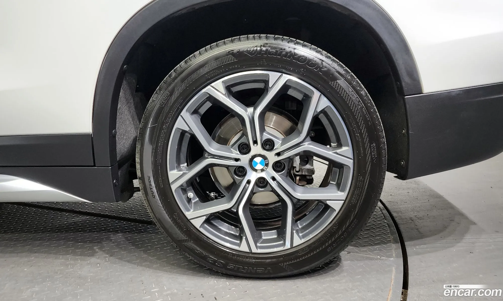 BMW X1 F48 xDrive 18D Xline - фотография 2692748
