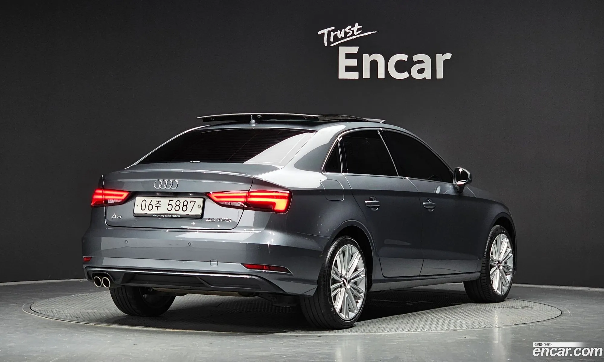 Audi New A3 40 Tfsi 8V - фотография 1610611